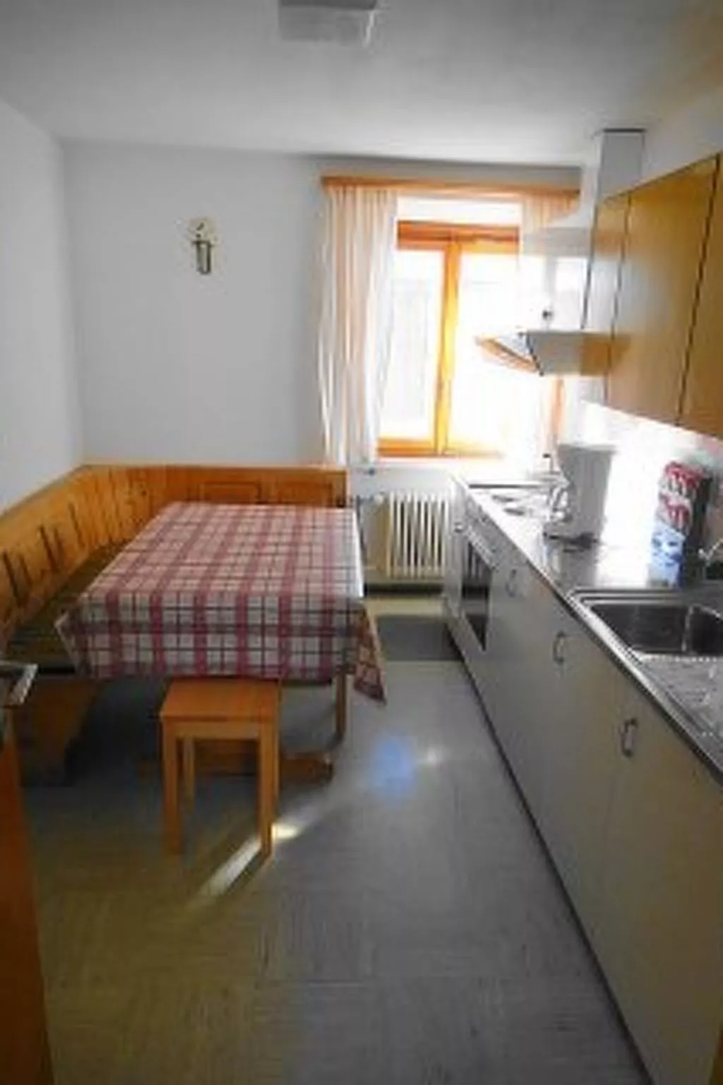 Ferienwohnungen Chasa Muglin 30, (Tschierv). - Inside