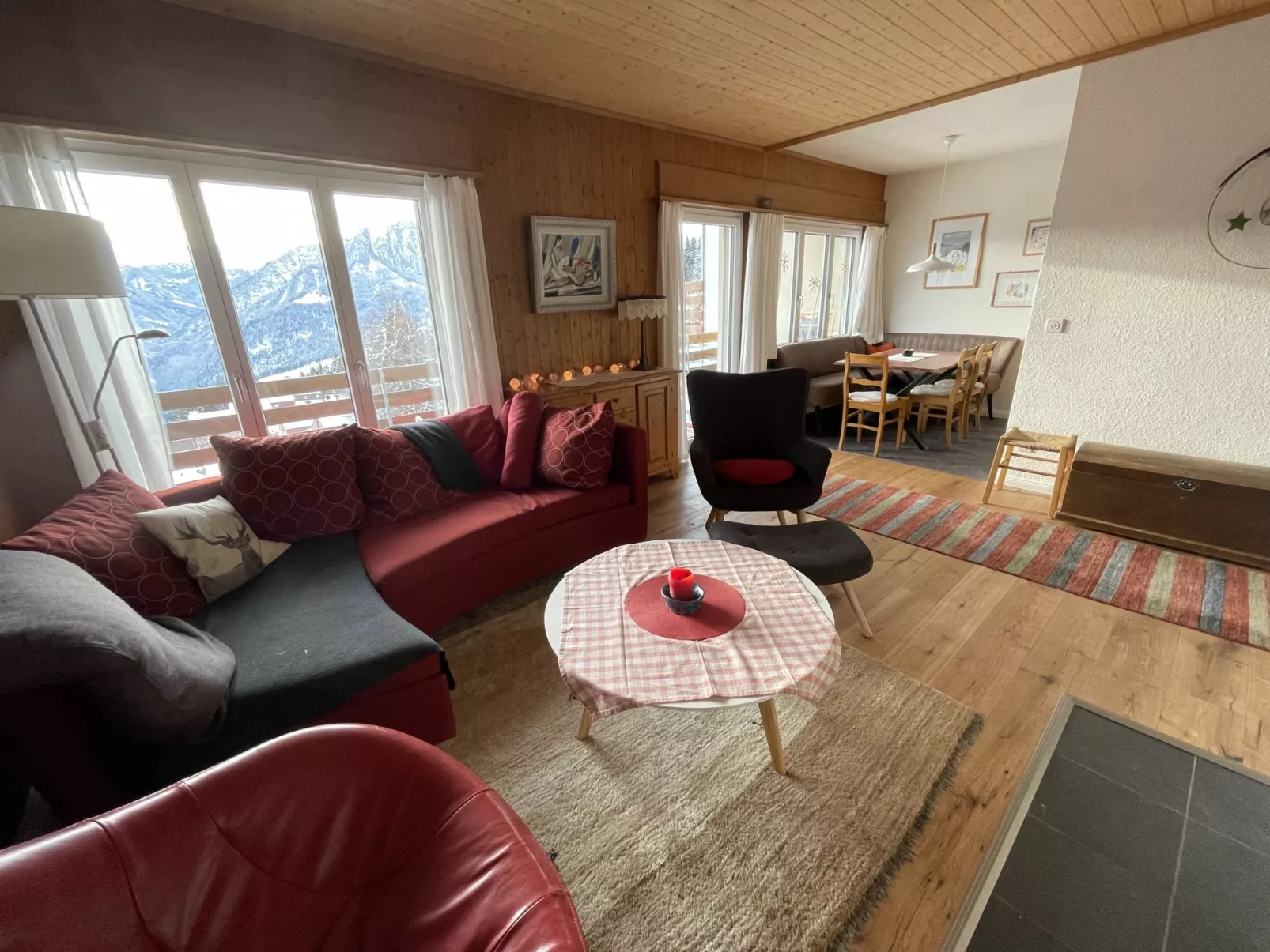 Wohnung Ohlenroth-Kalberer, (Sarn-Lescha). - Drinnen