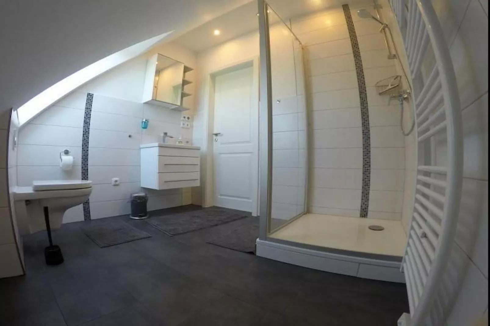 Ferienhaus Ostseeigel - Badezimmer