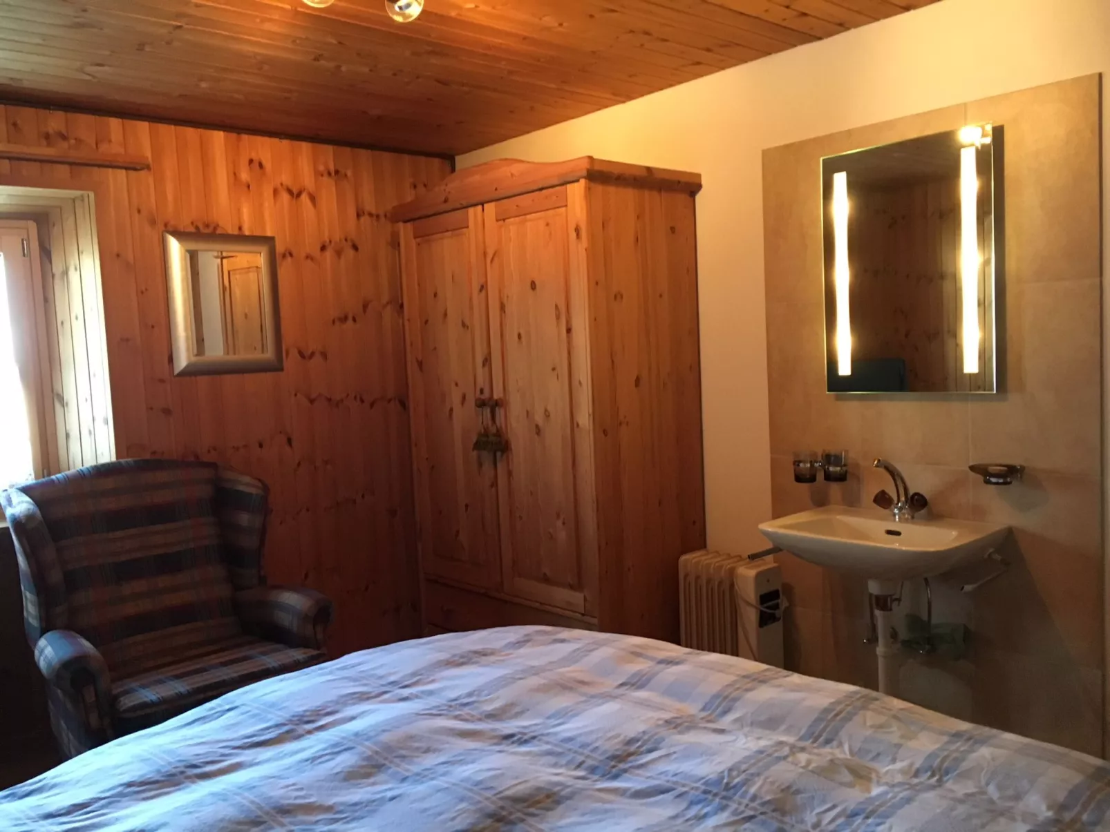 Privatzimmer bügl süt, (Sent). - Inside