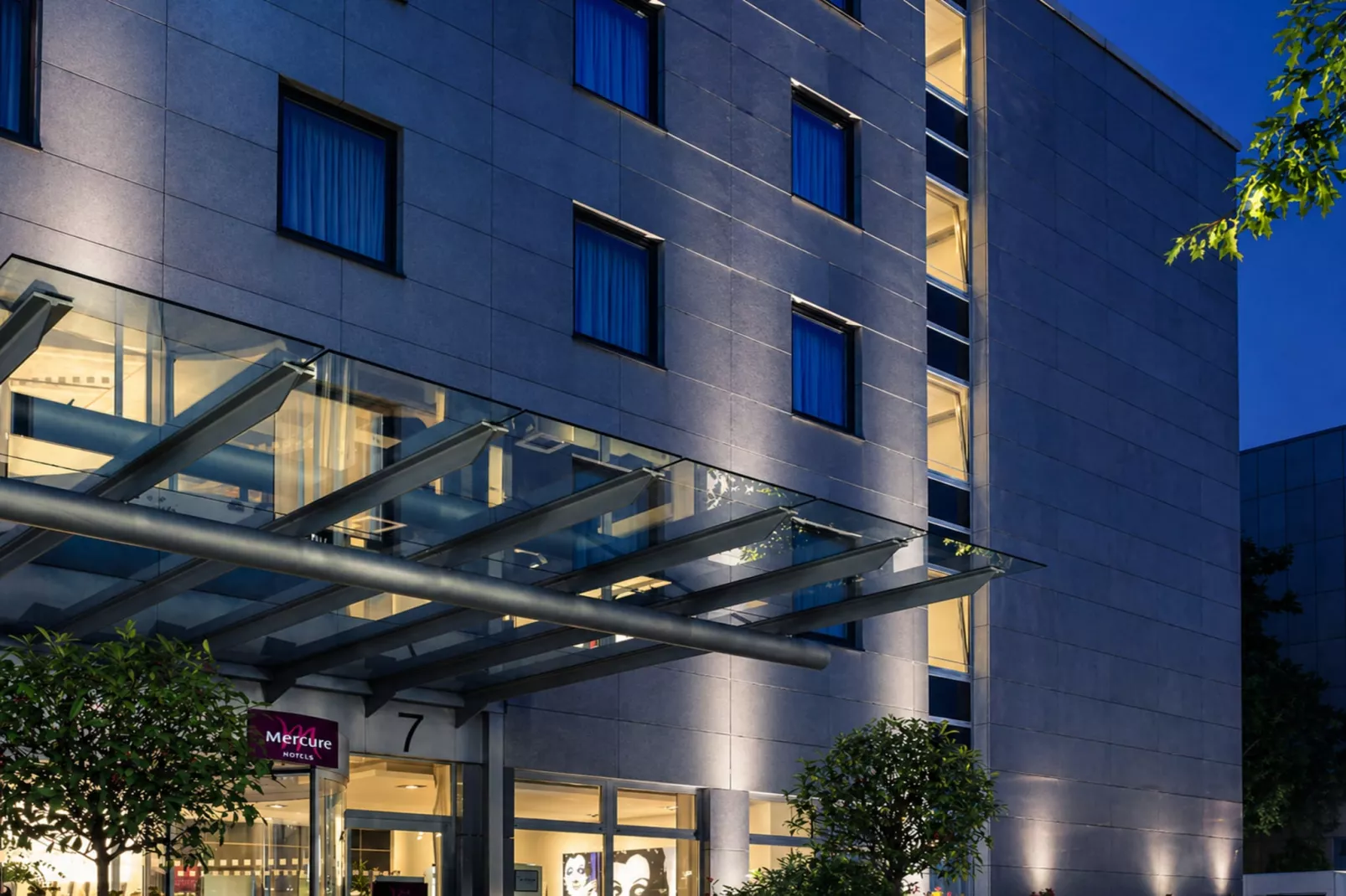 Hotel Düsseldorf - Deluxe Double room - Exterior in summer