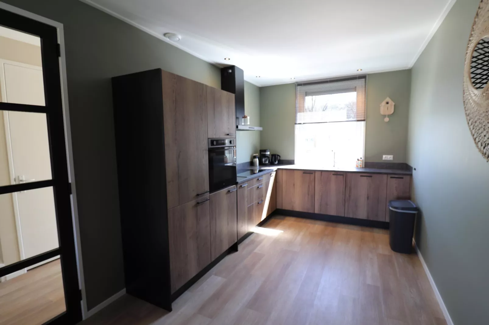 Moderne villa op het Friese platteland - Küche