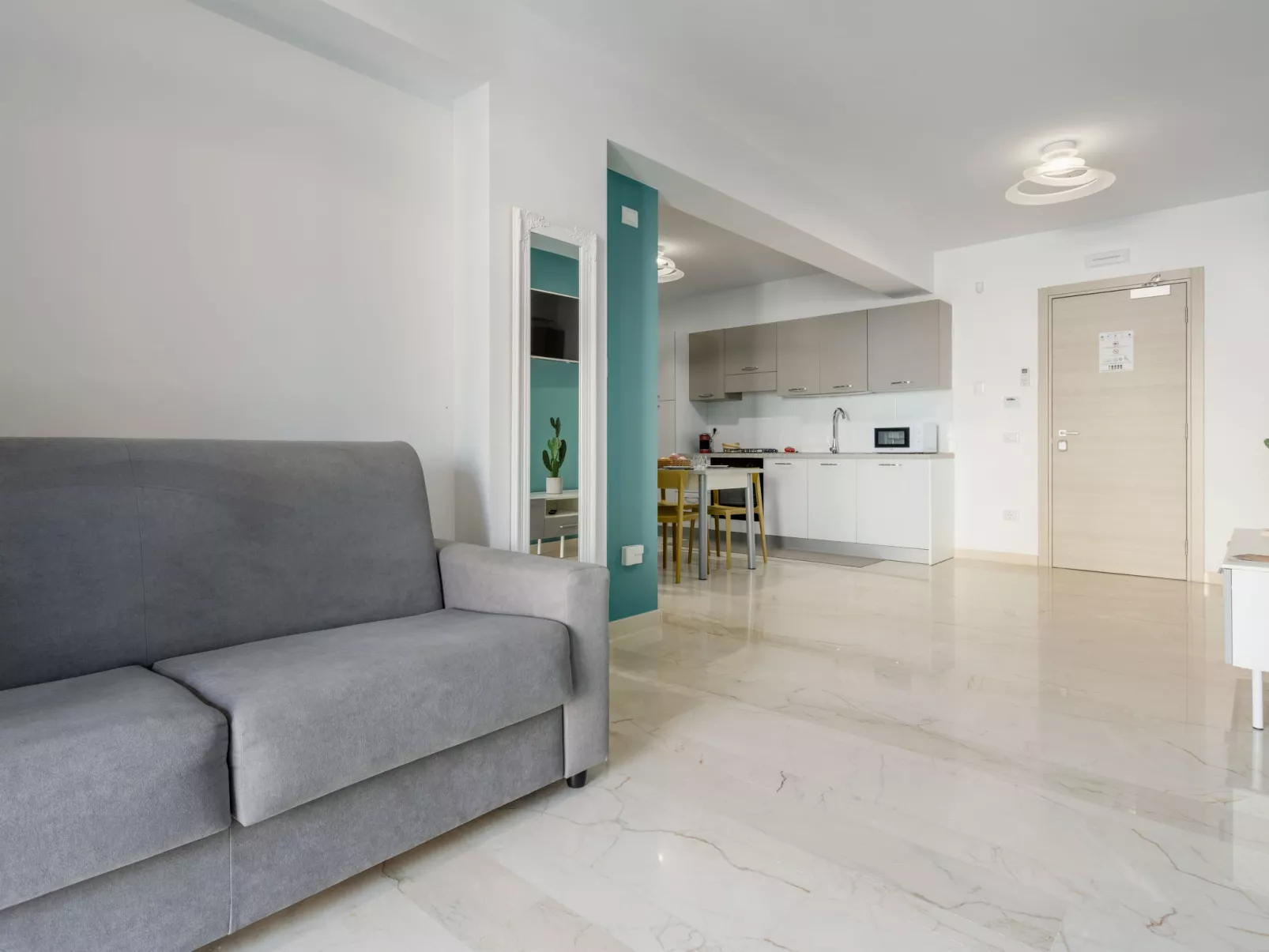 Sicilia-Inside