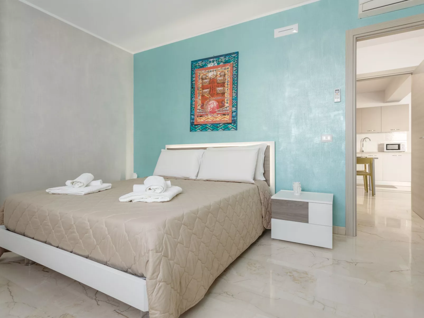 Sicilia-Inside