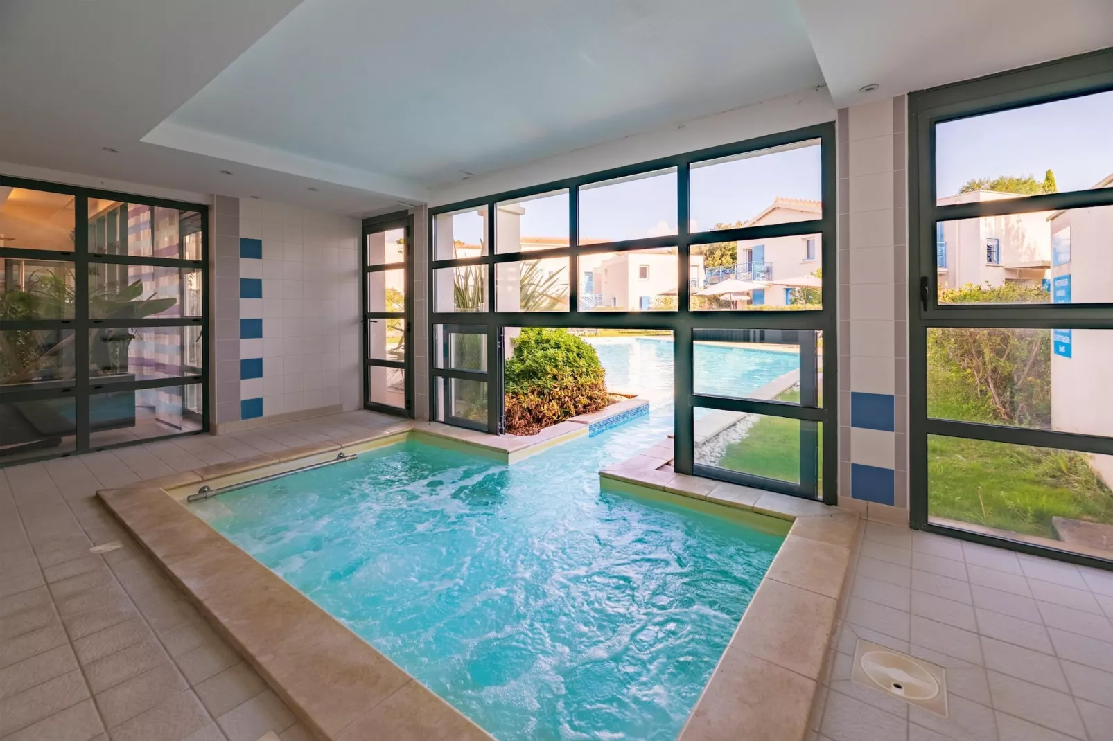 Les Carrelets 1 bedroom apt sleeps 4 without balcony OTA - Schwimmbad