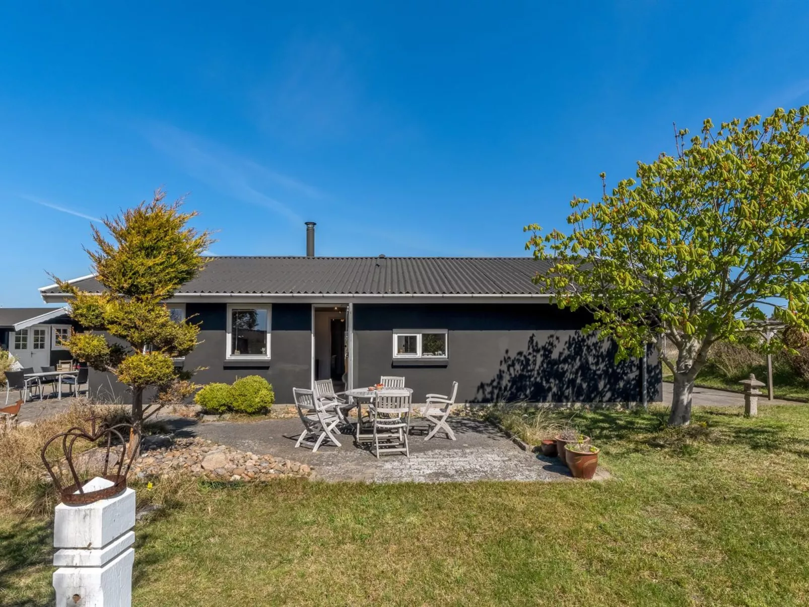 "Jaskirt" - 400m from the sea - Outside
