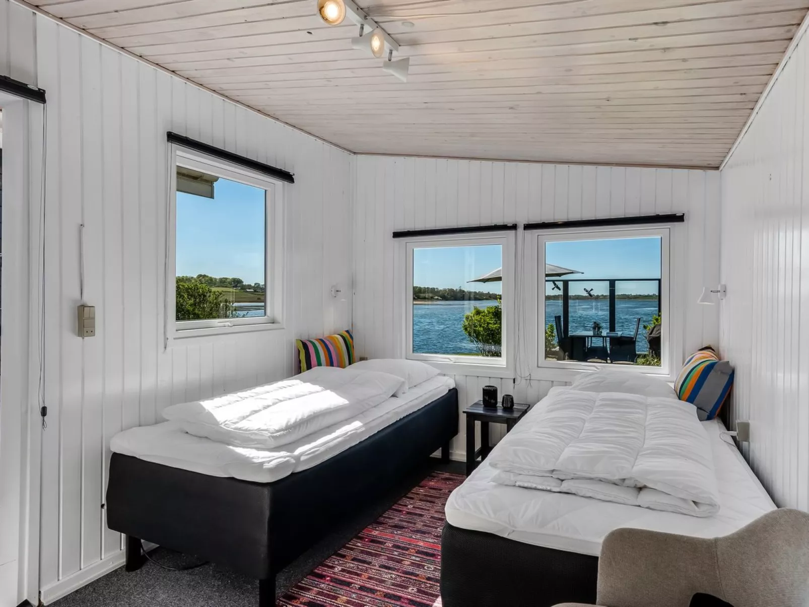 "Stilla" - 150m from the sea - Inside