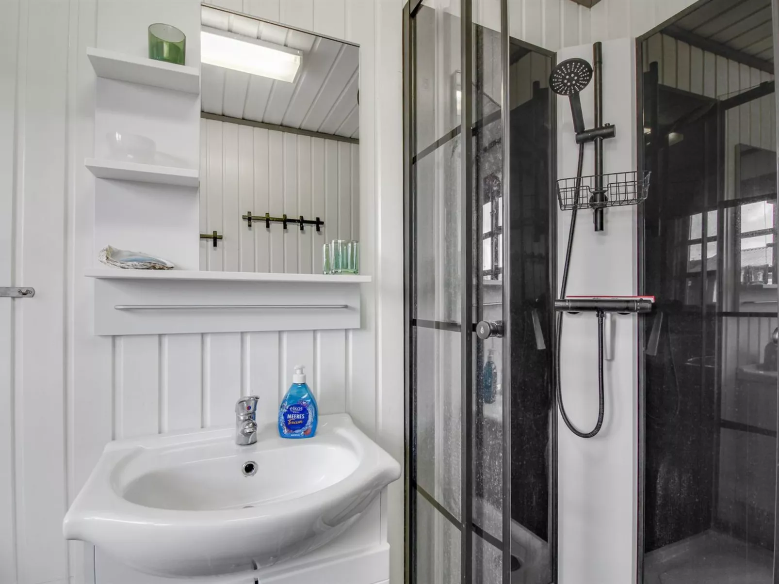 "Demus" - 900m from the sea - Inside