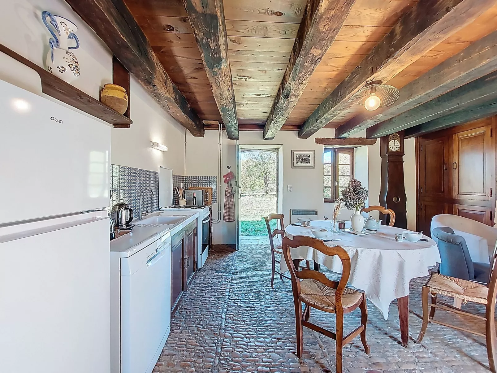 Le Petit Gîte - Drinnen