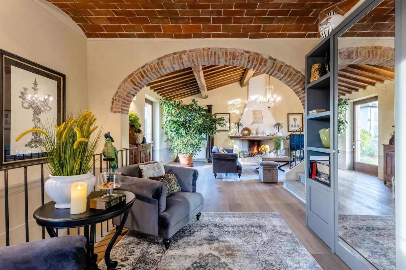 Il Conte Farmhouse Retreat - Living room