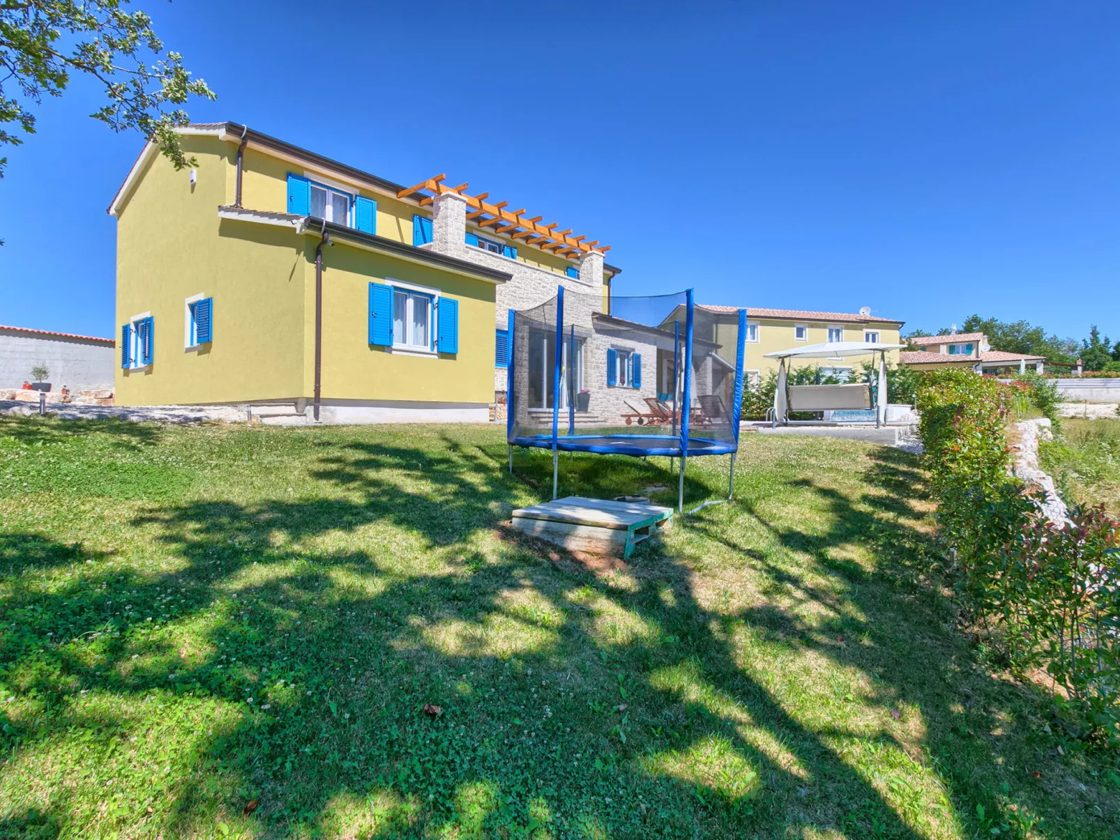 Villa 1404 - Draußen