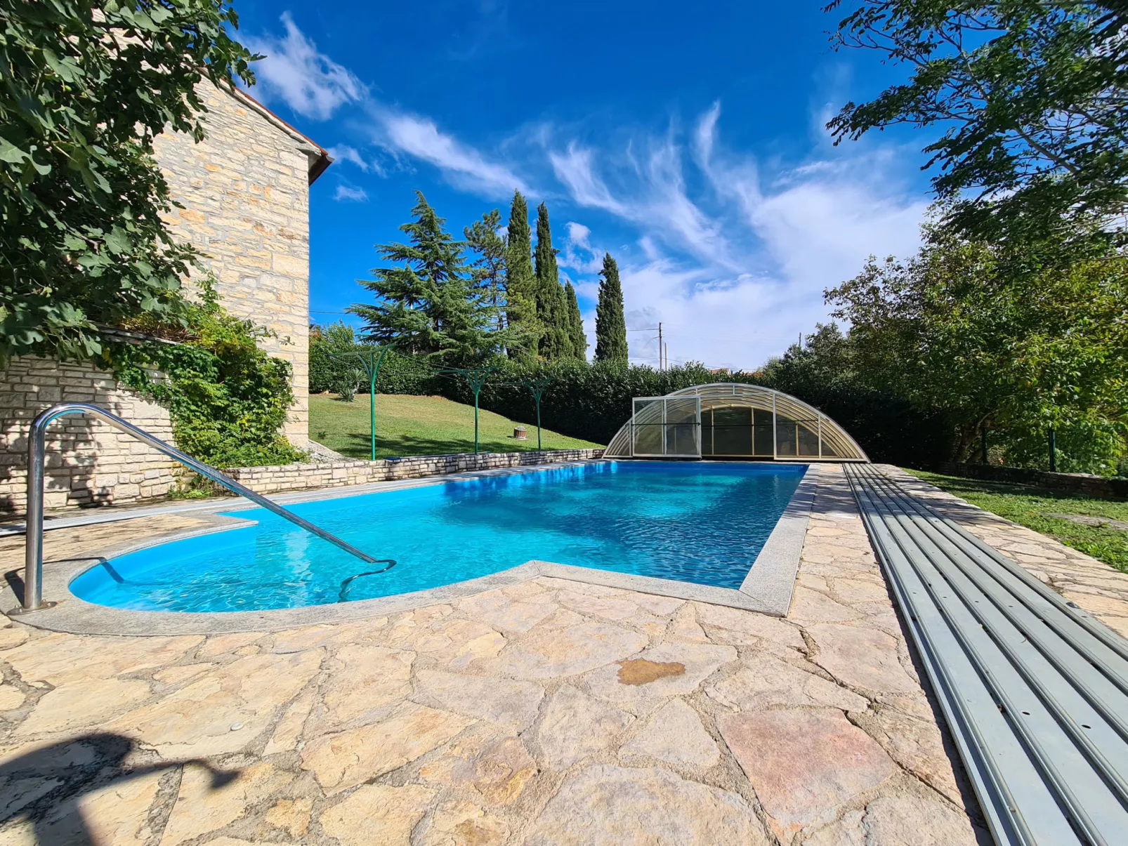 House 2134 - Dehors