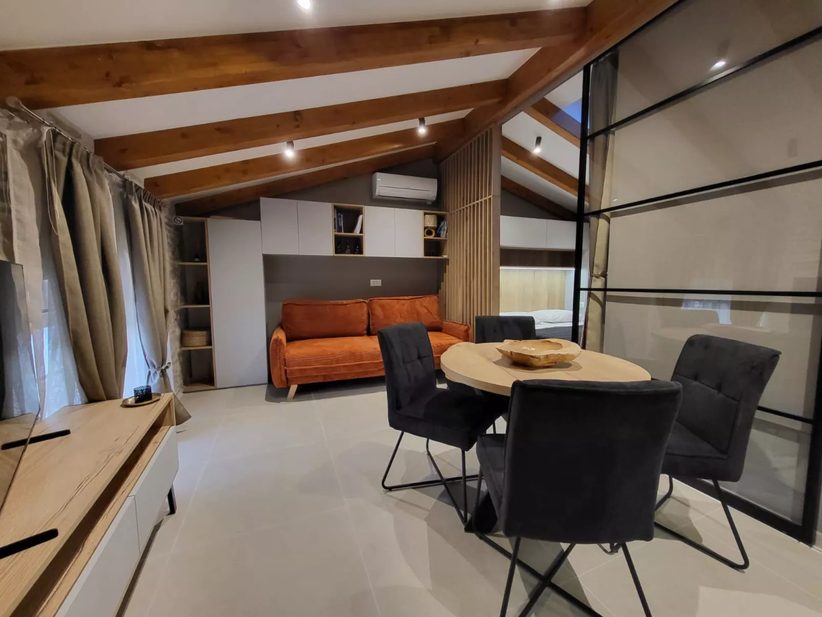 Apartment 2385 - Inside