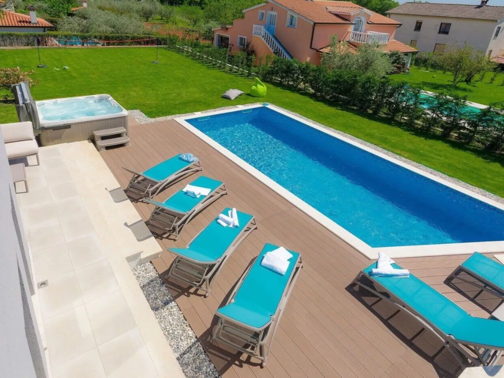Villa Grande - Draußen