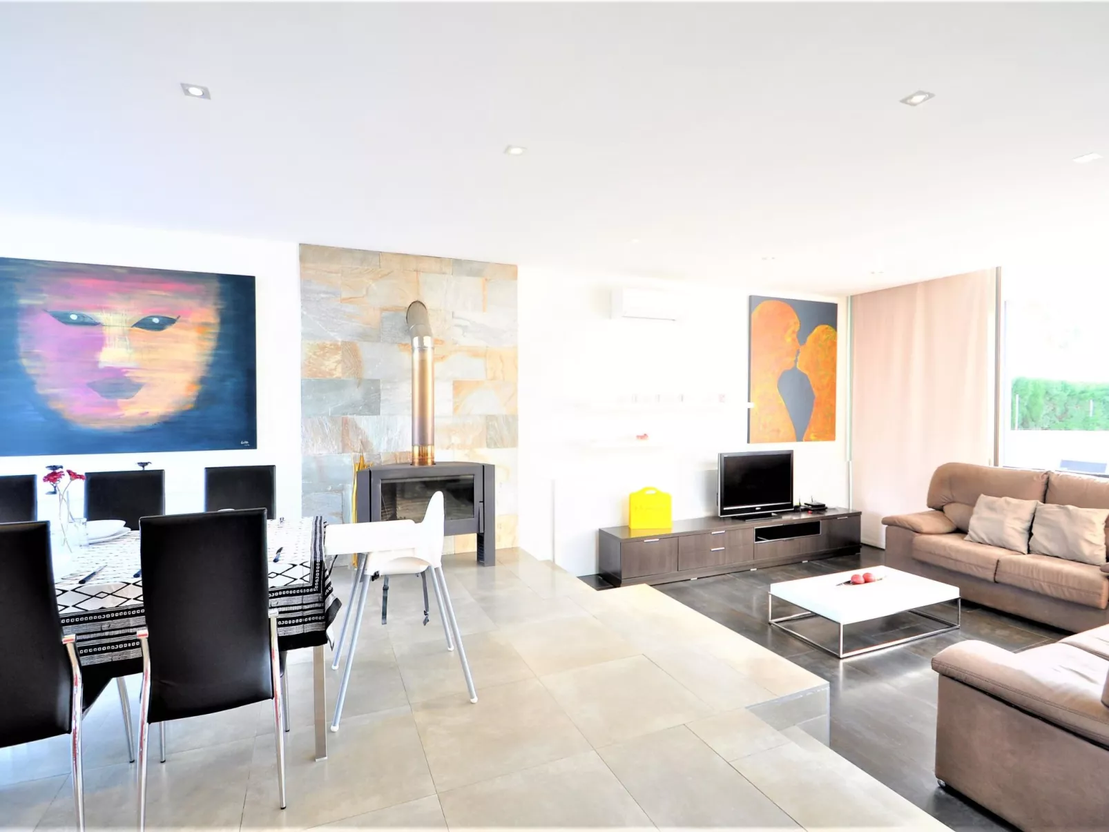 Moderna Villa cerca del golf y con piscina privada, ideal para familias - ofert - Inside