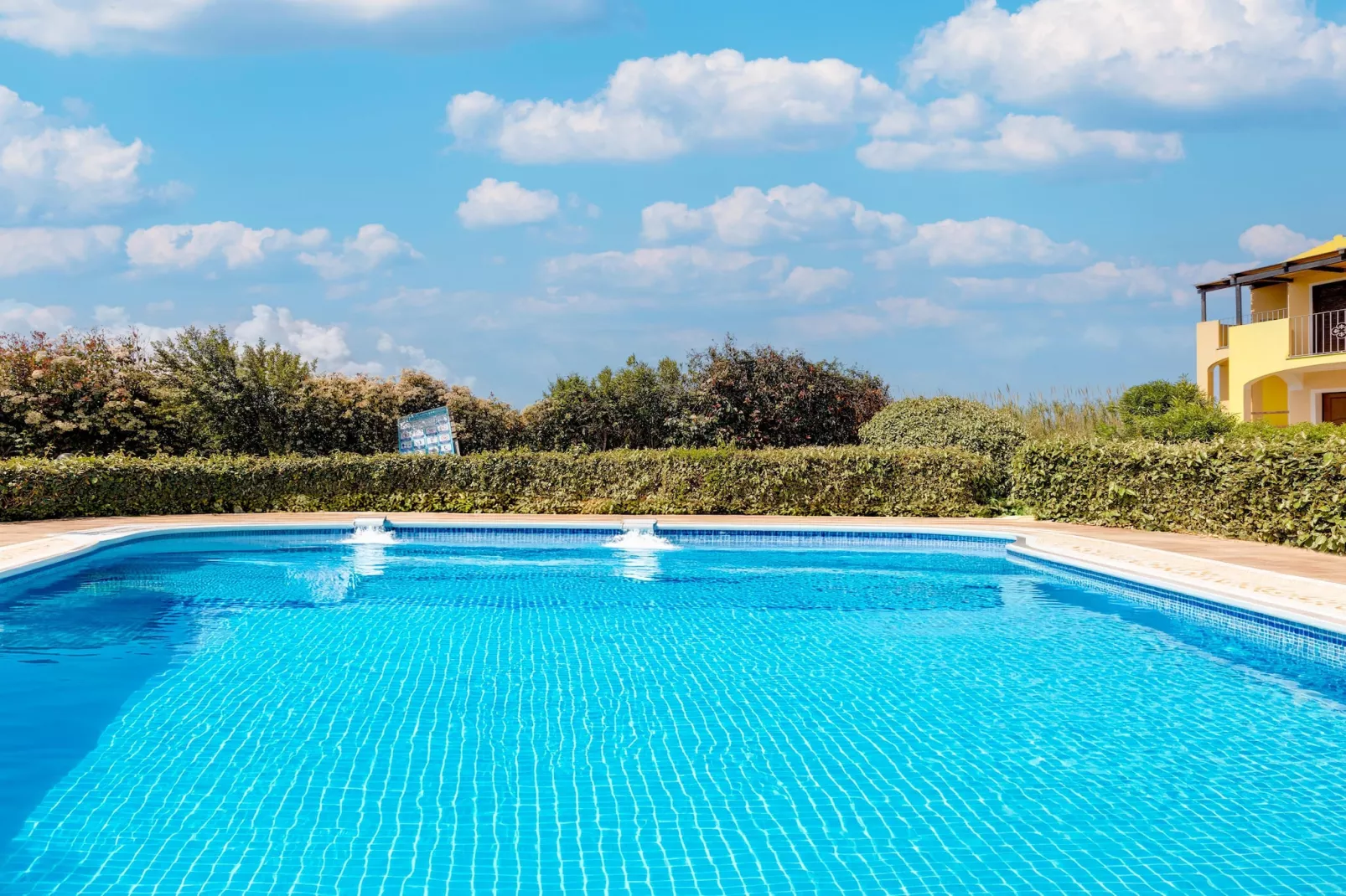 CASA SUNSHINE - Swimming pool