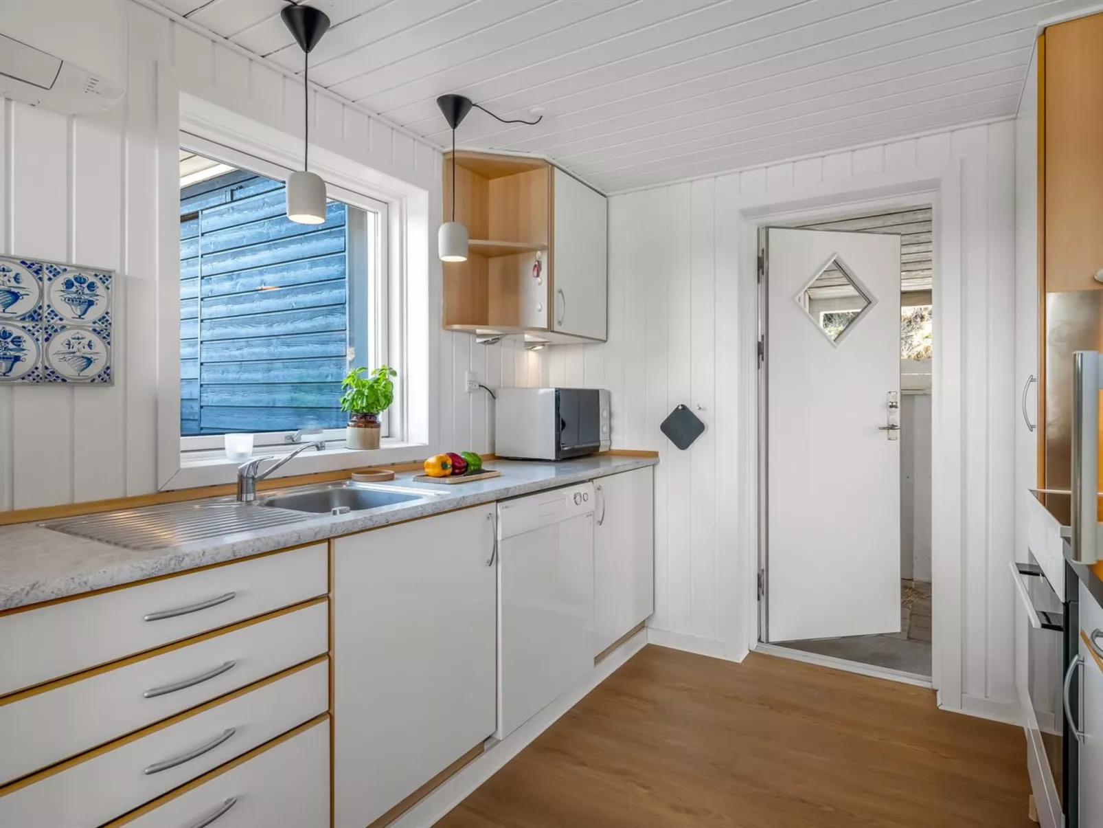 "Aiden" - 650m from the sea - Drinnen