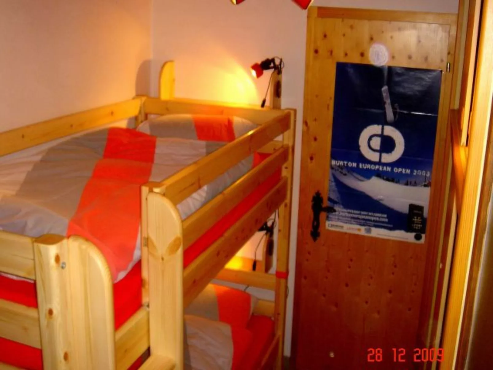 Stonas Sura / Stäuble, (Falera). 3 Zimmerwohnung - Drinnen