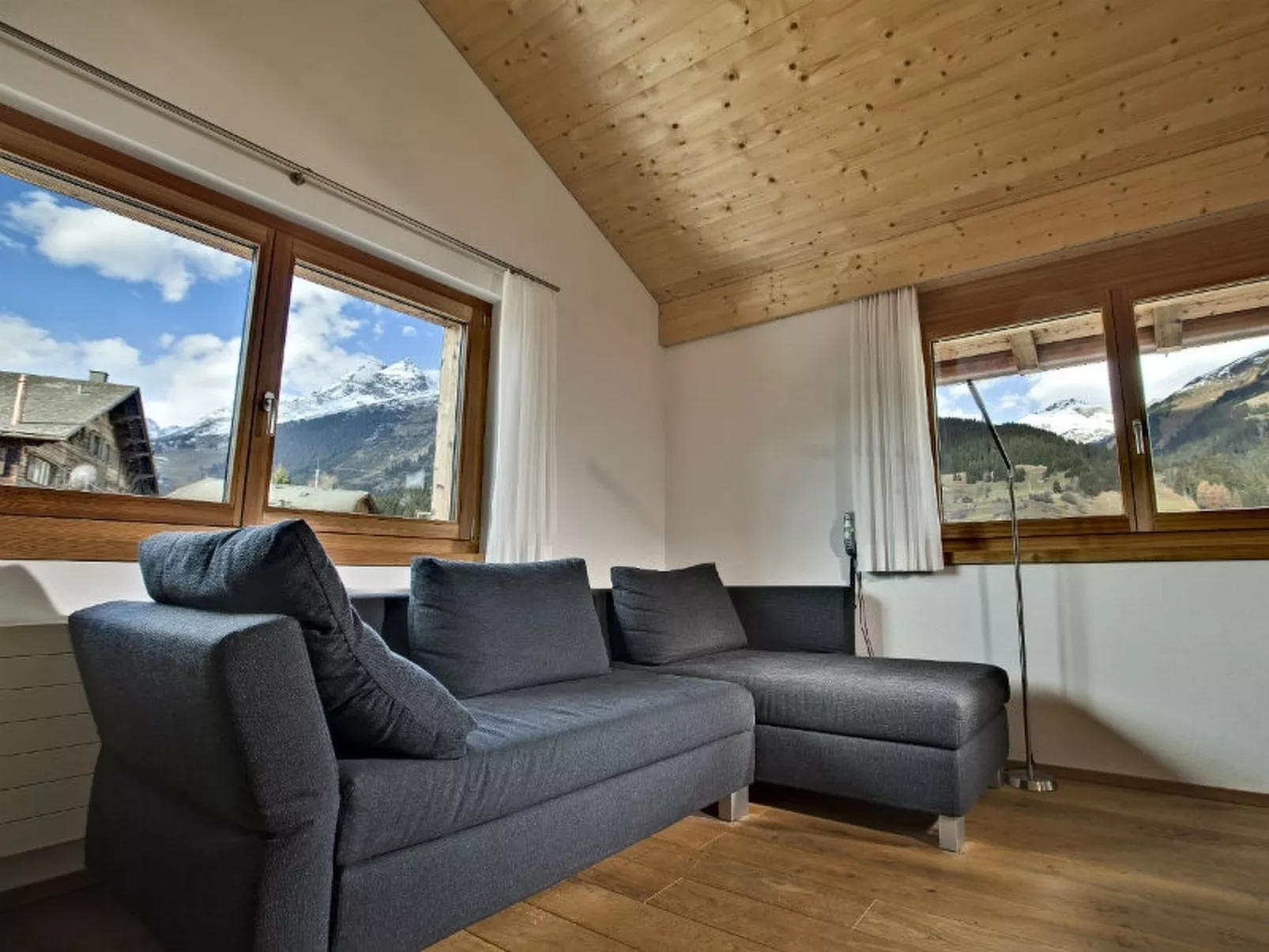 Alpina Schmed, Brigels, (Breil/Brigels). - Dedans