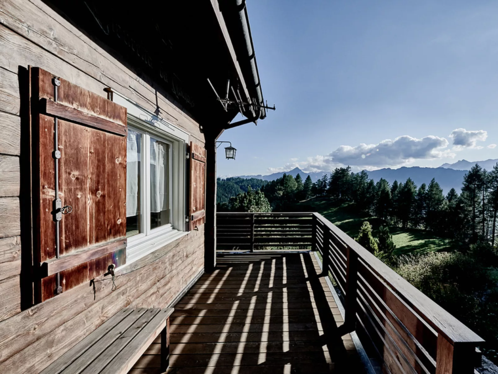 Chalet Lieuretta da Tscharfs, (Feldis). - Outside