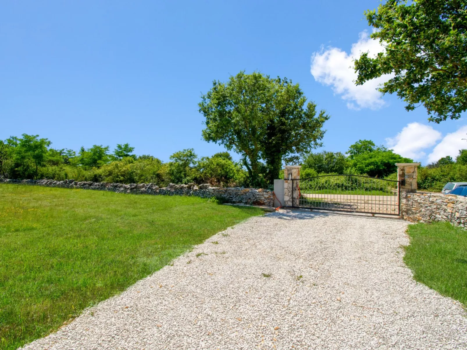 Villa Deni - Draußen