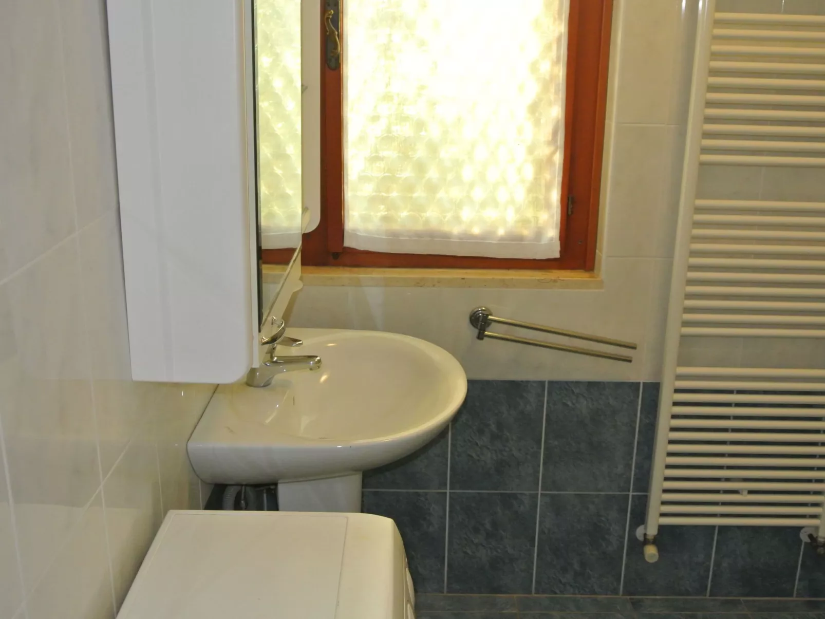 Ruhige Ferienwohnung Billa 1 - Dedans