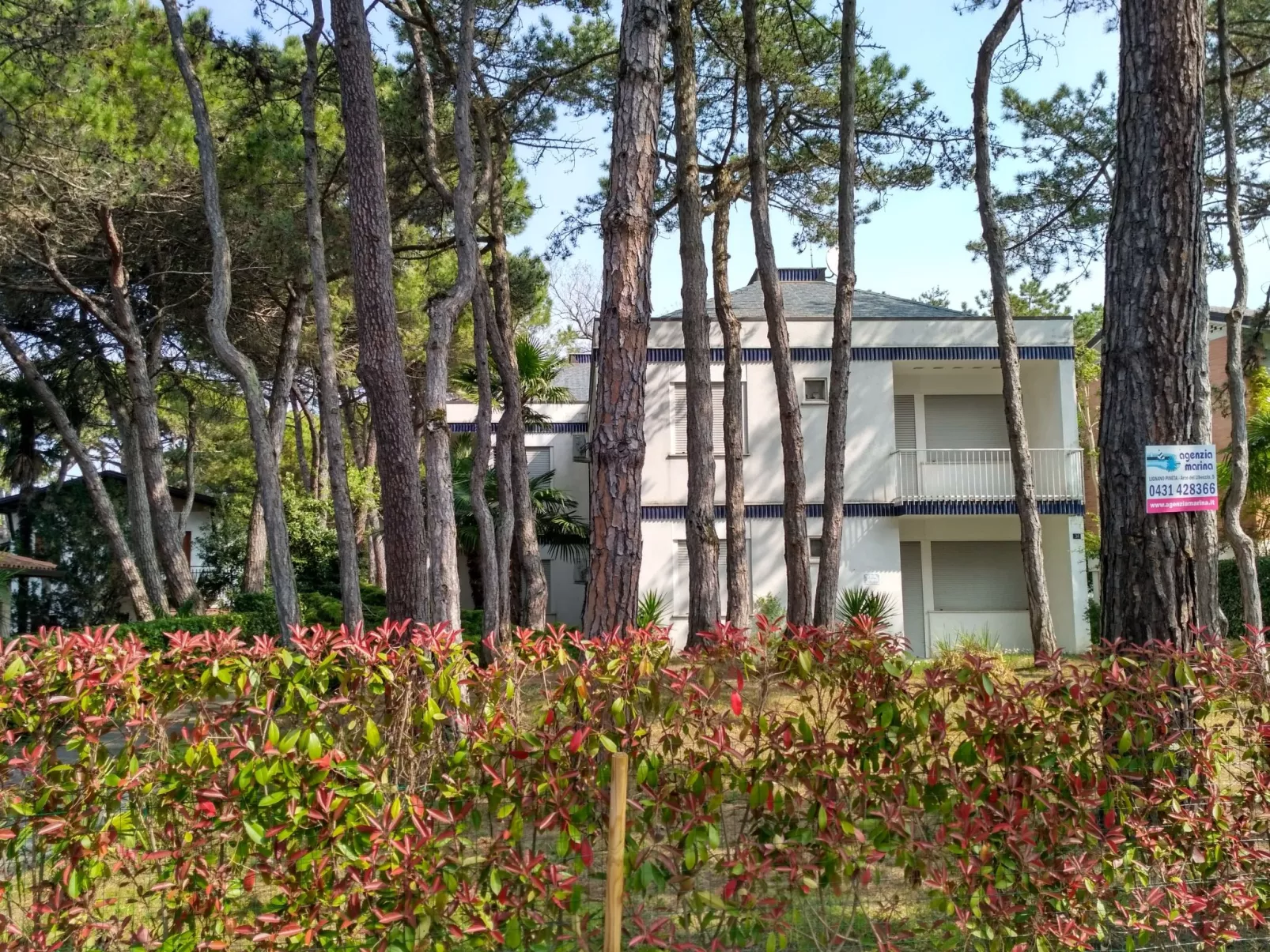 In der Villa Chiara - Draußen