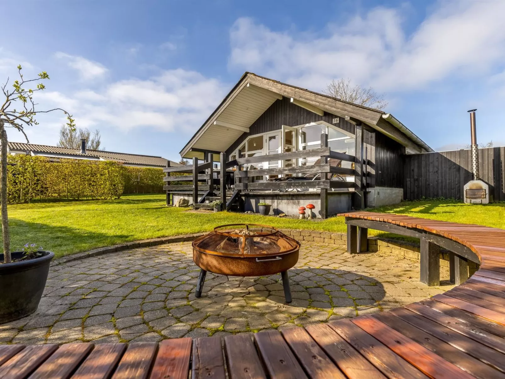 "Uuno" - 200m from the sea - Outside