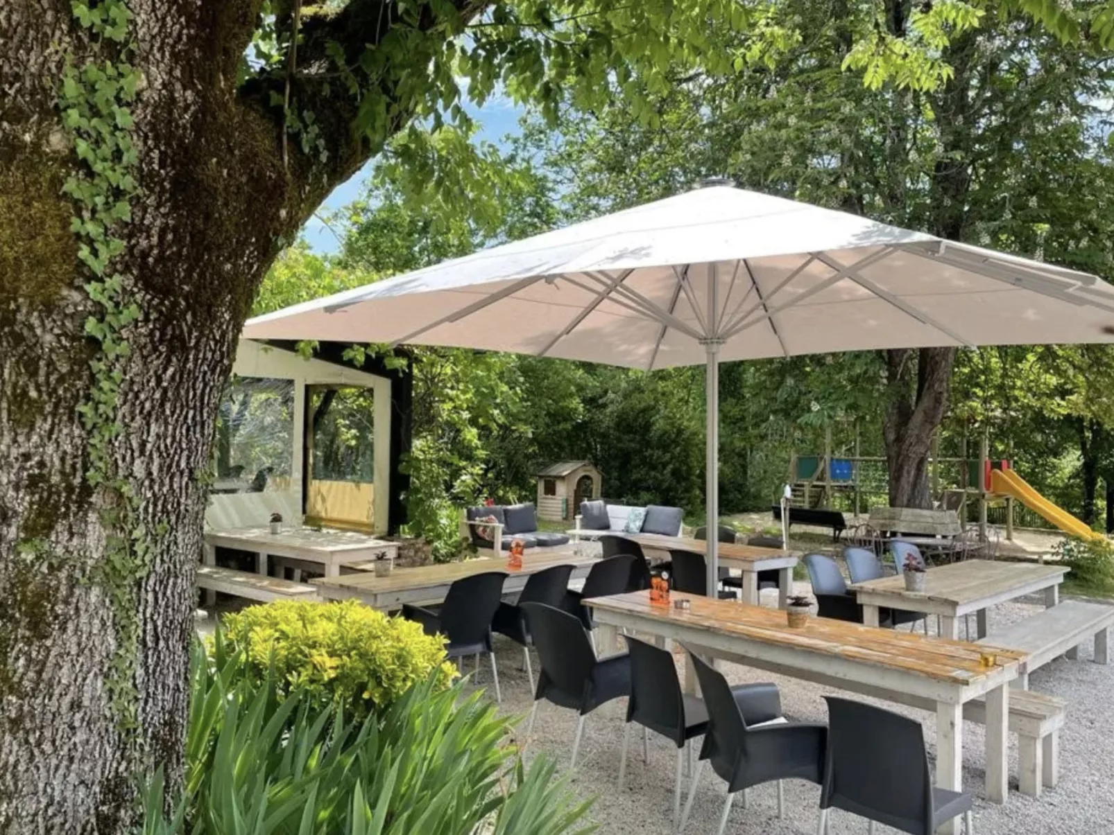 Camping Le Clou - Lodge de Luxe - Draußen