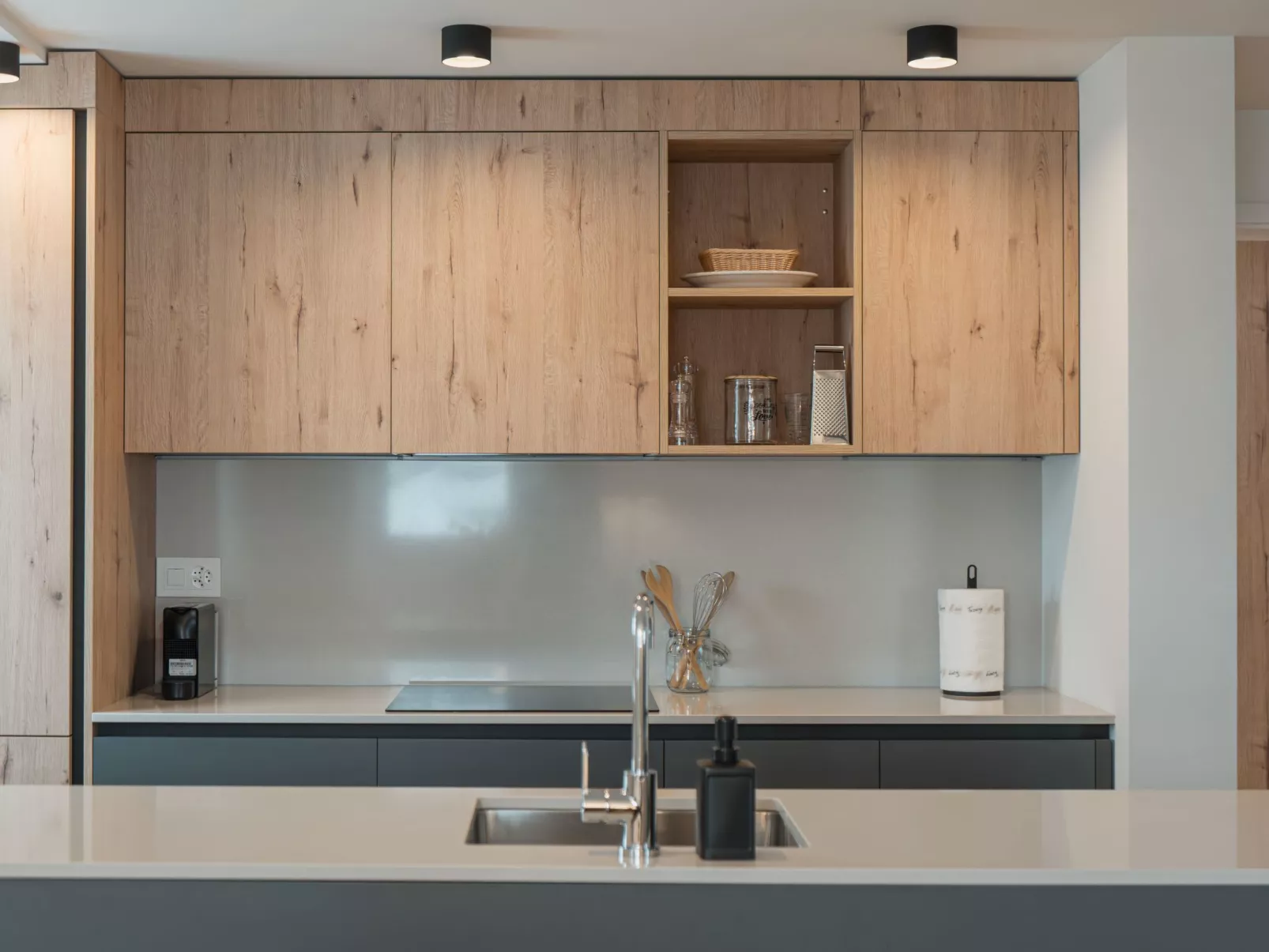 Alpine Apartments, (San Bernardino). - Inside