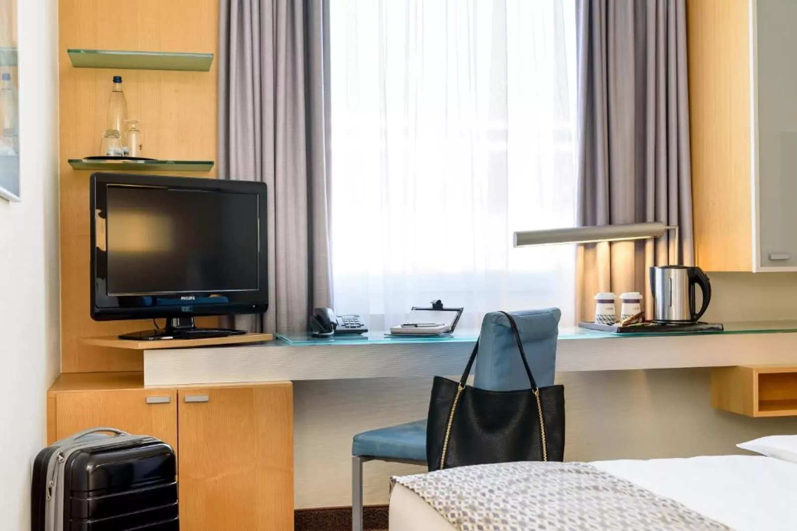 Hotel Düsseldorf - Double Room - Disability Access - Ambiente