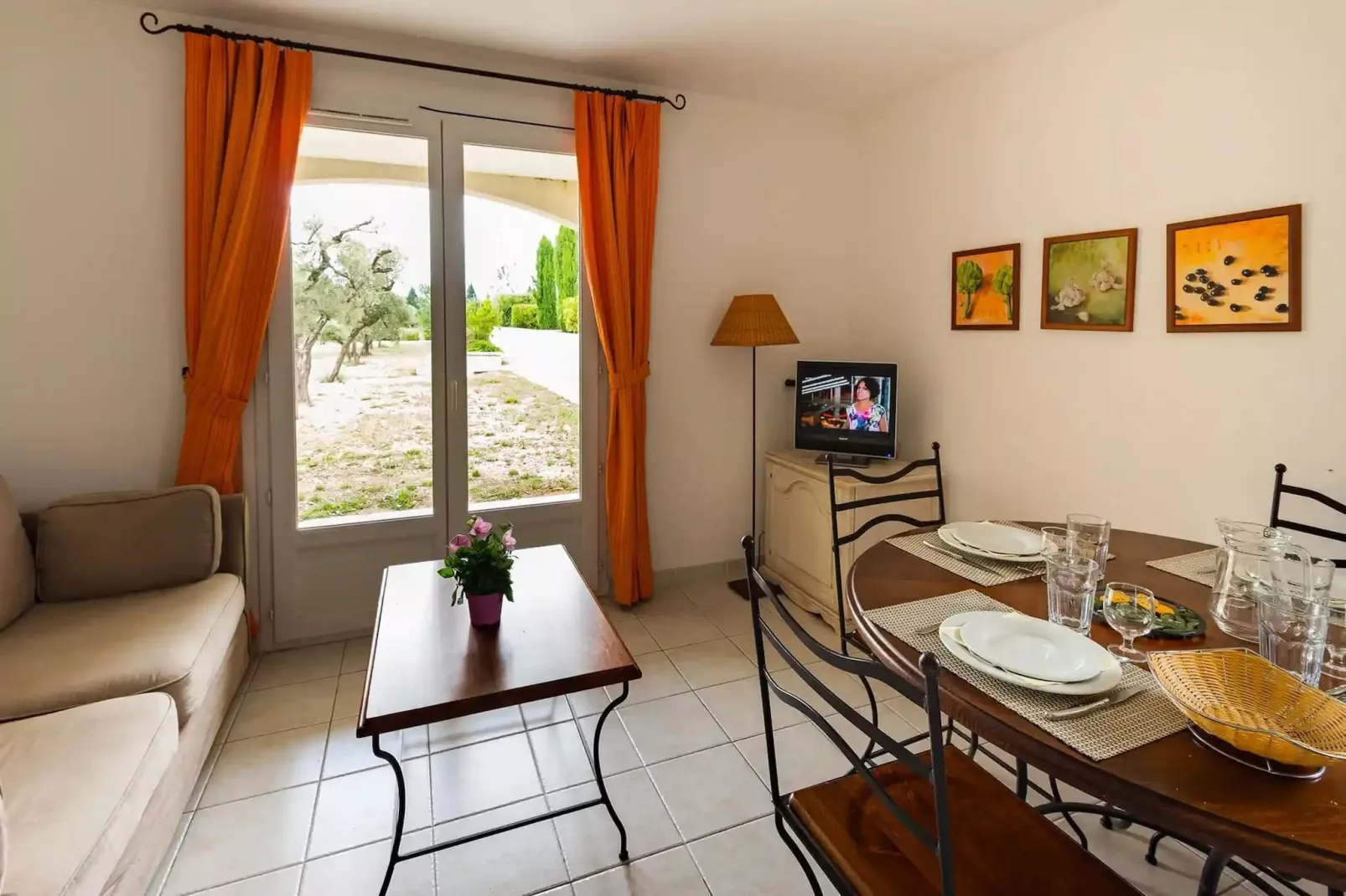 Le Domaine De Bourgeac 2 Room Apartment 4 pax OTA - Esszimmer