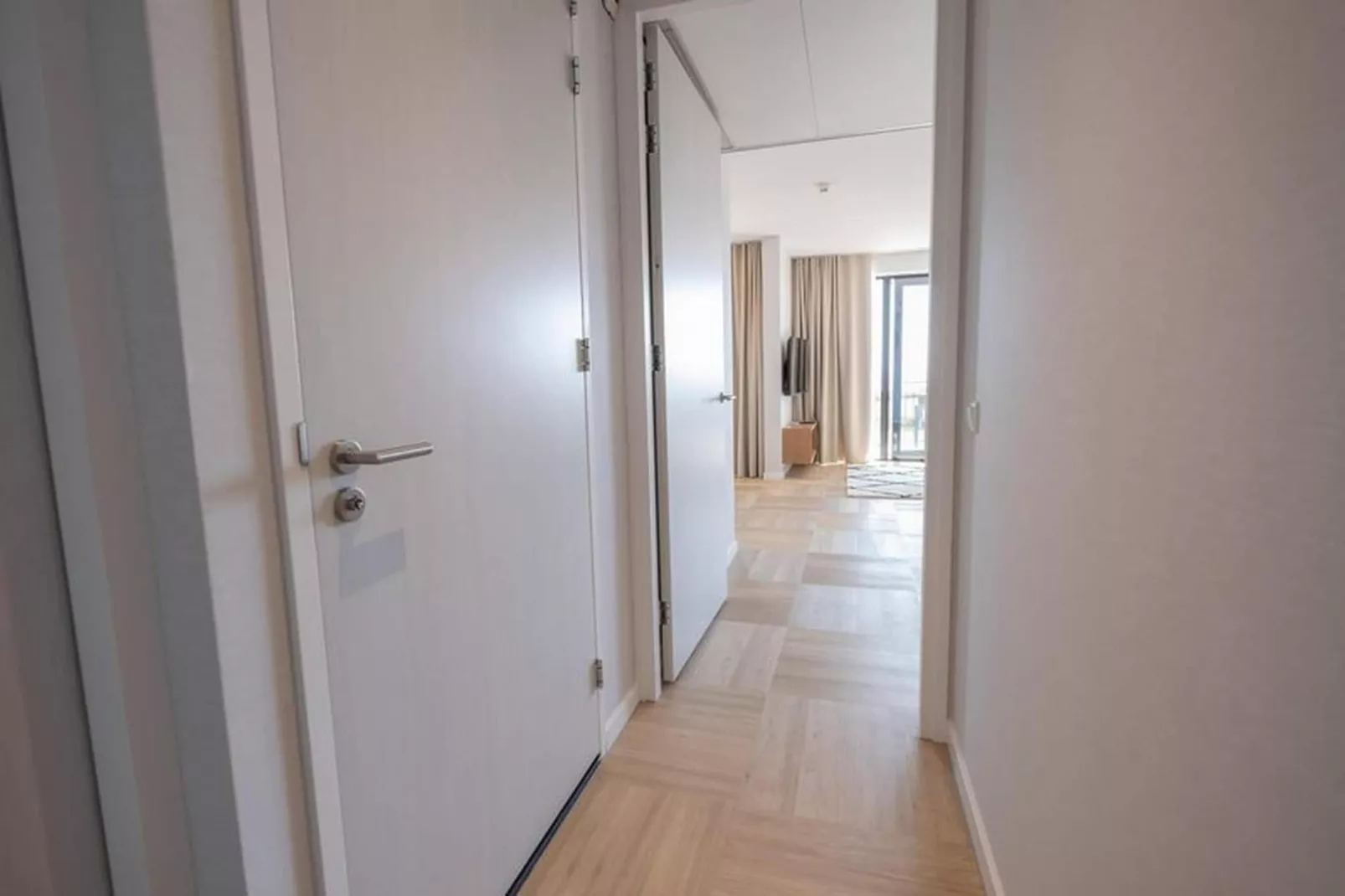 Luxury Beach Apartment | 6 Pers. - Flur