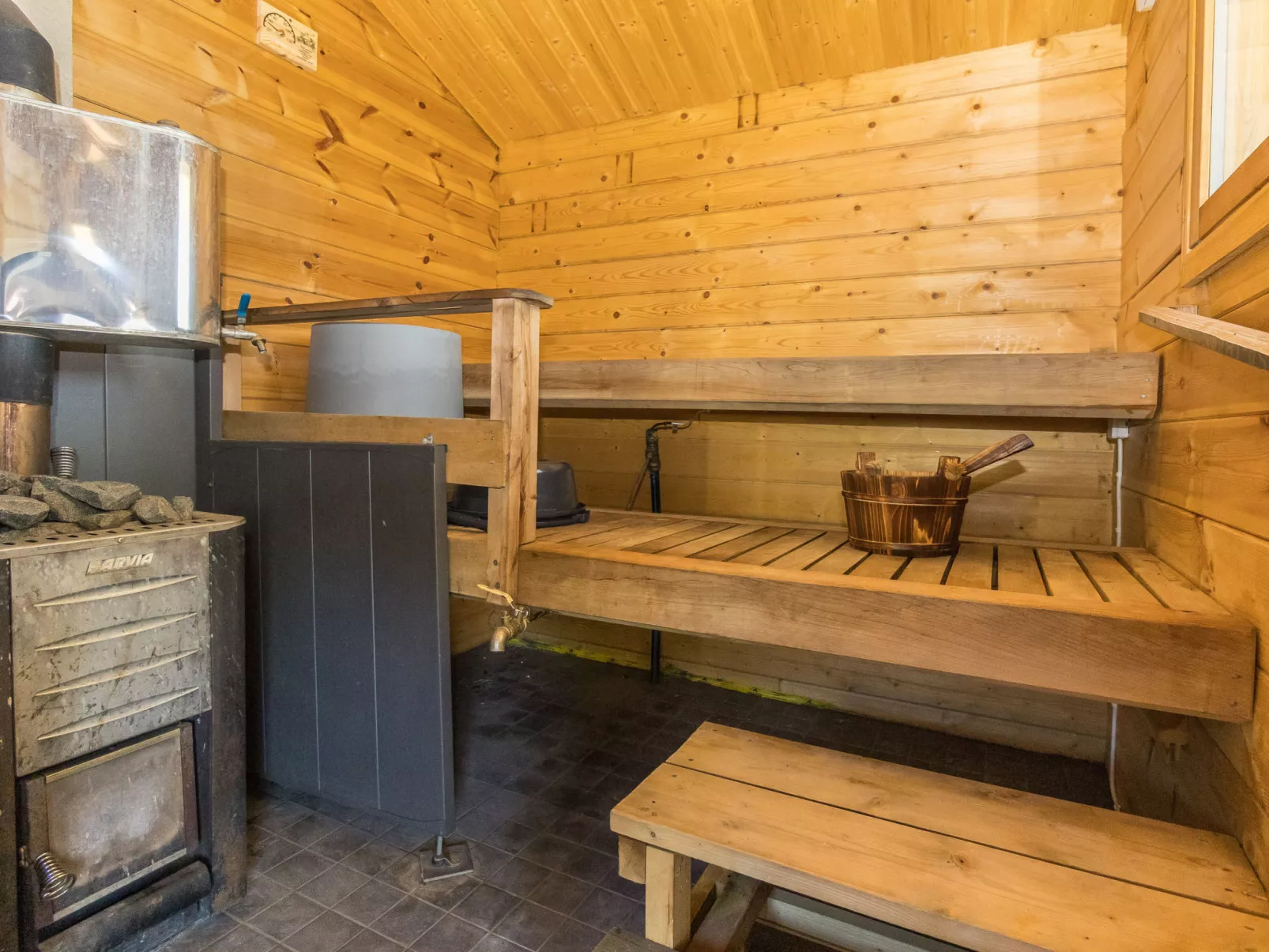 Sevettijärventie 8753 - Drinnen