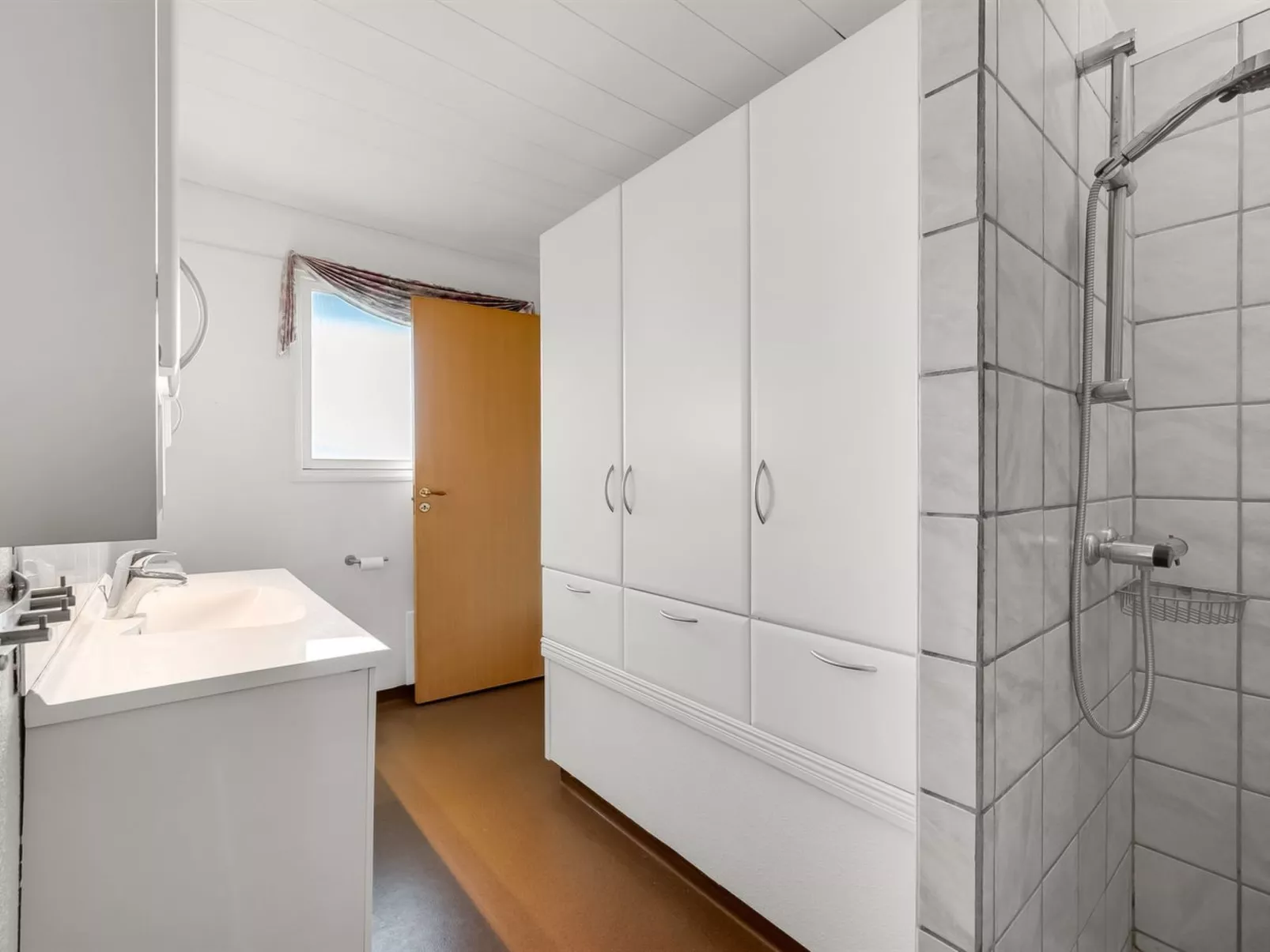 "Mads" - 400m from the sea - Drinnen