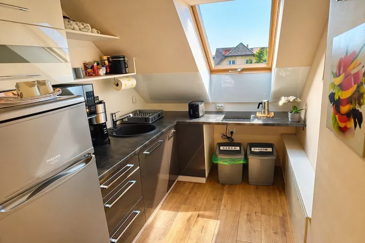 Komfortowy apartament dla 9 osób Międzywodzie II piętro - Küche