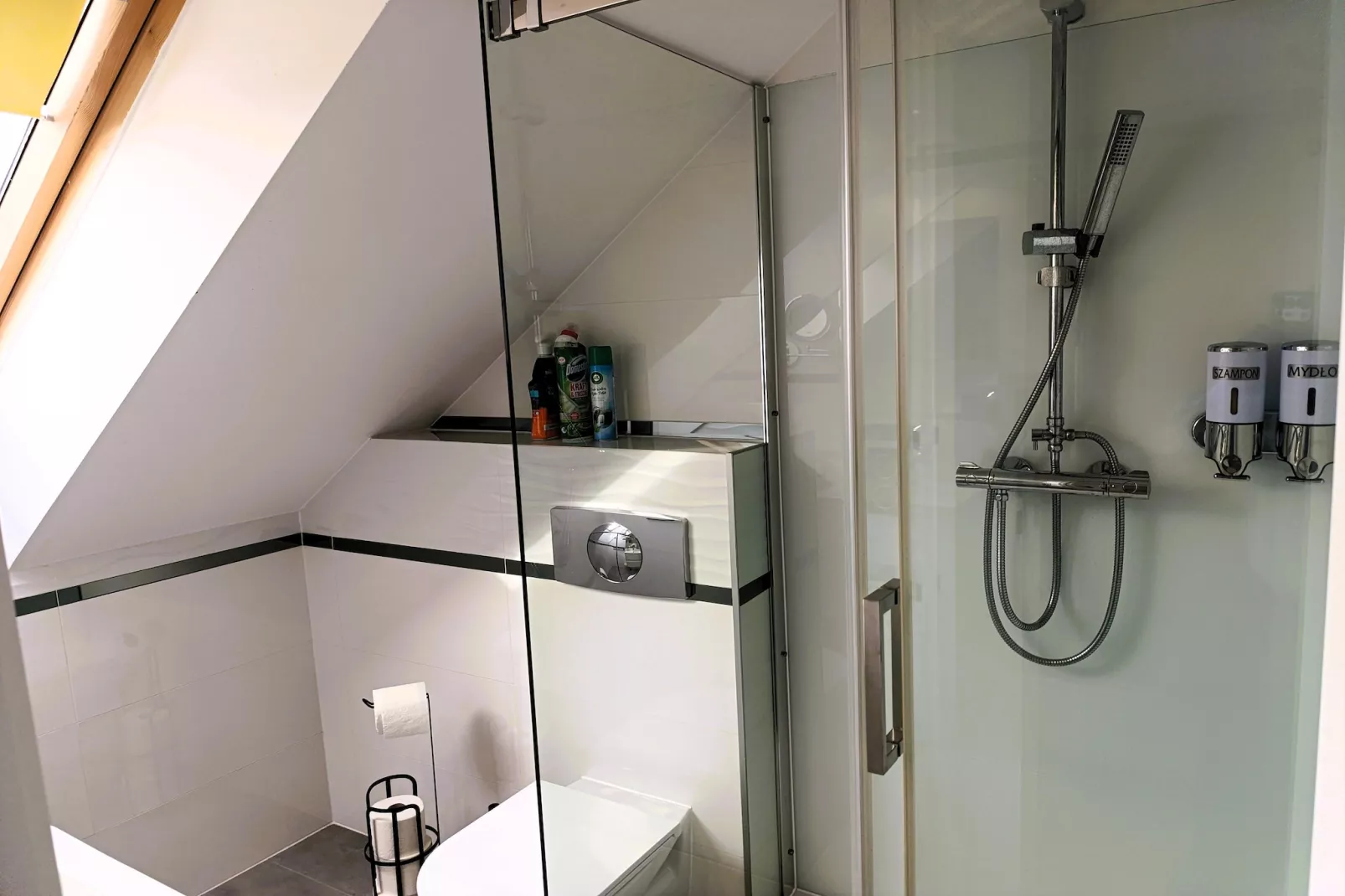 Komfortowy apartament dla 6 osób Międzywodzie II piętro - Bathroom