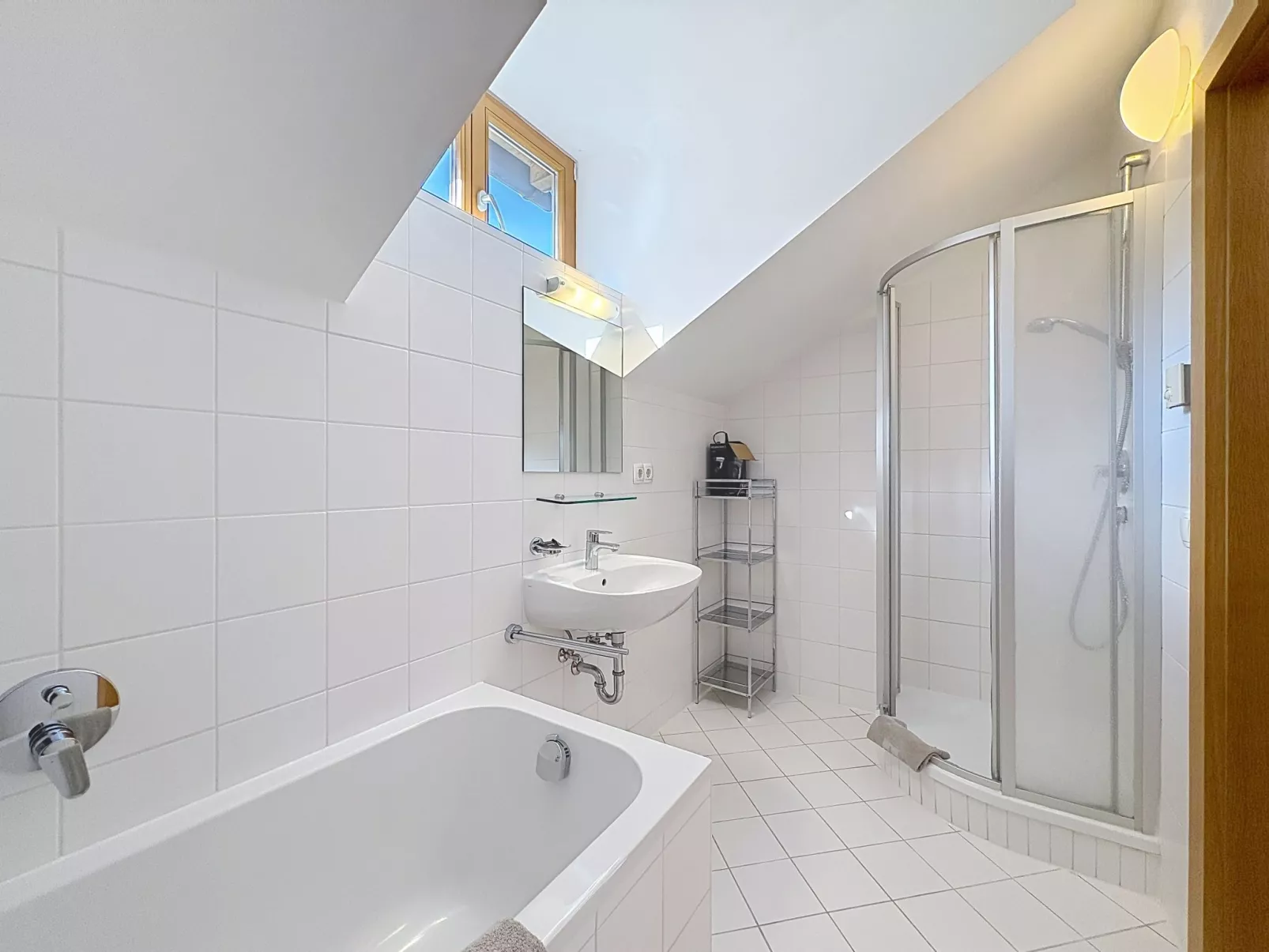 Family Comfort by SMR with Pool and Spa - Inside