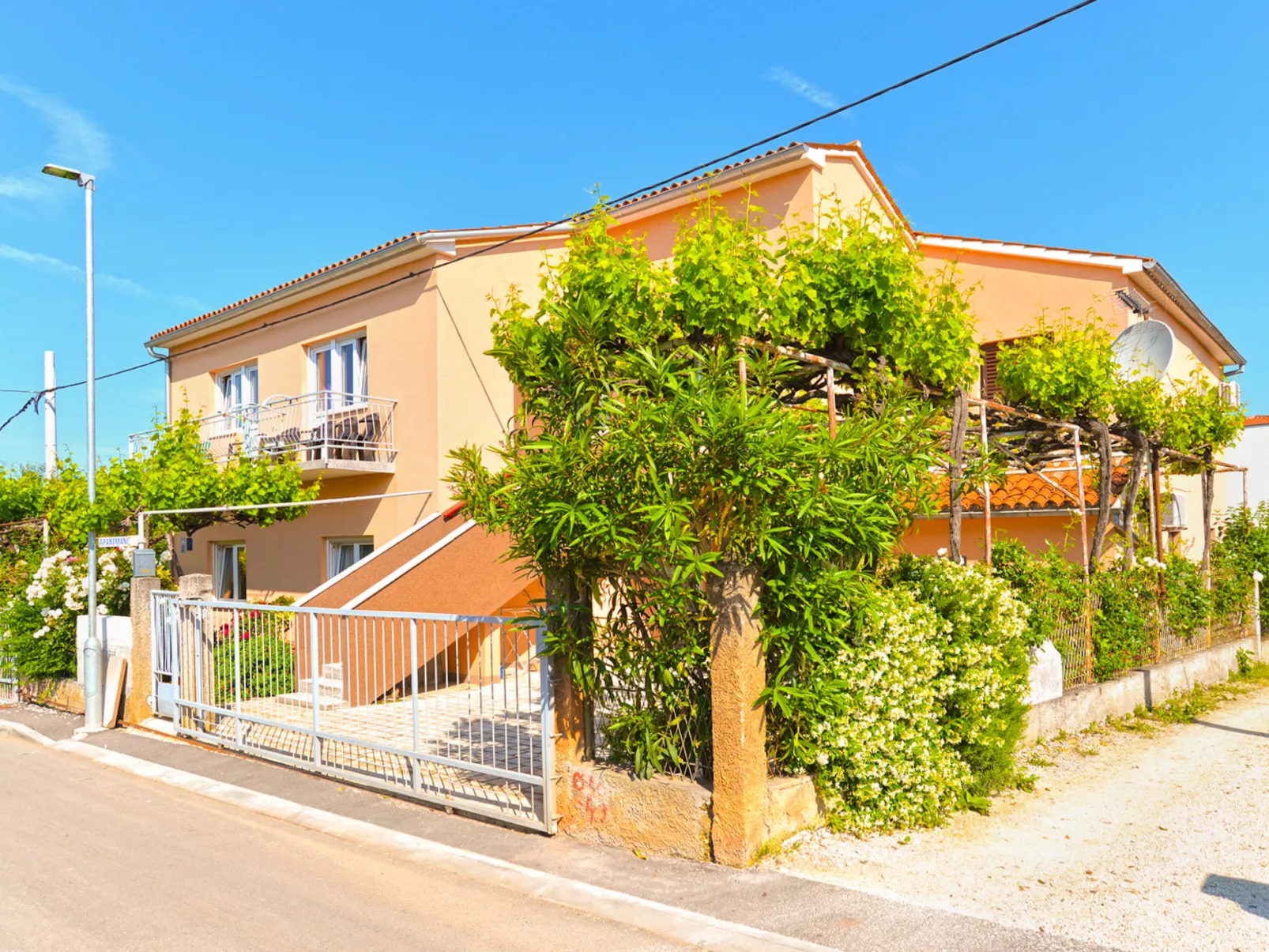 Apartment 351 - Draußen