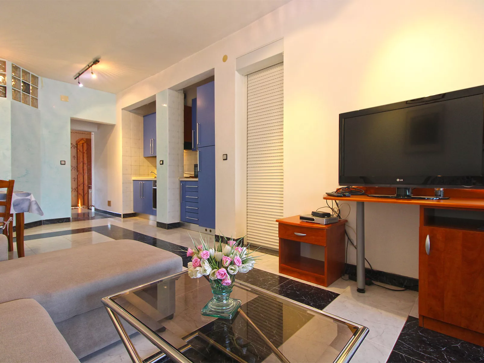 Apartment 2281 - Inside