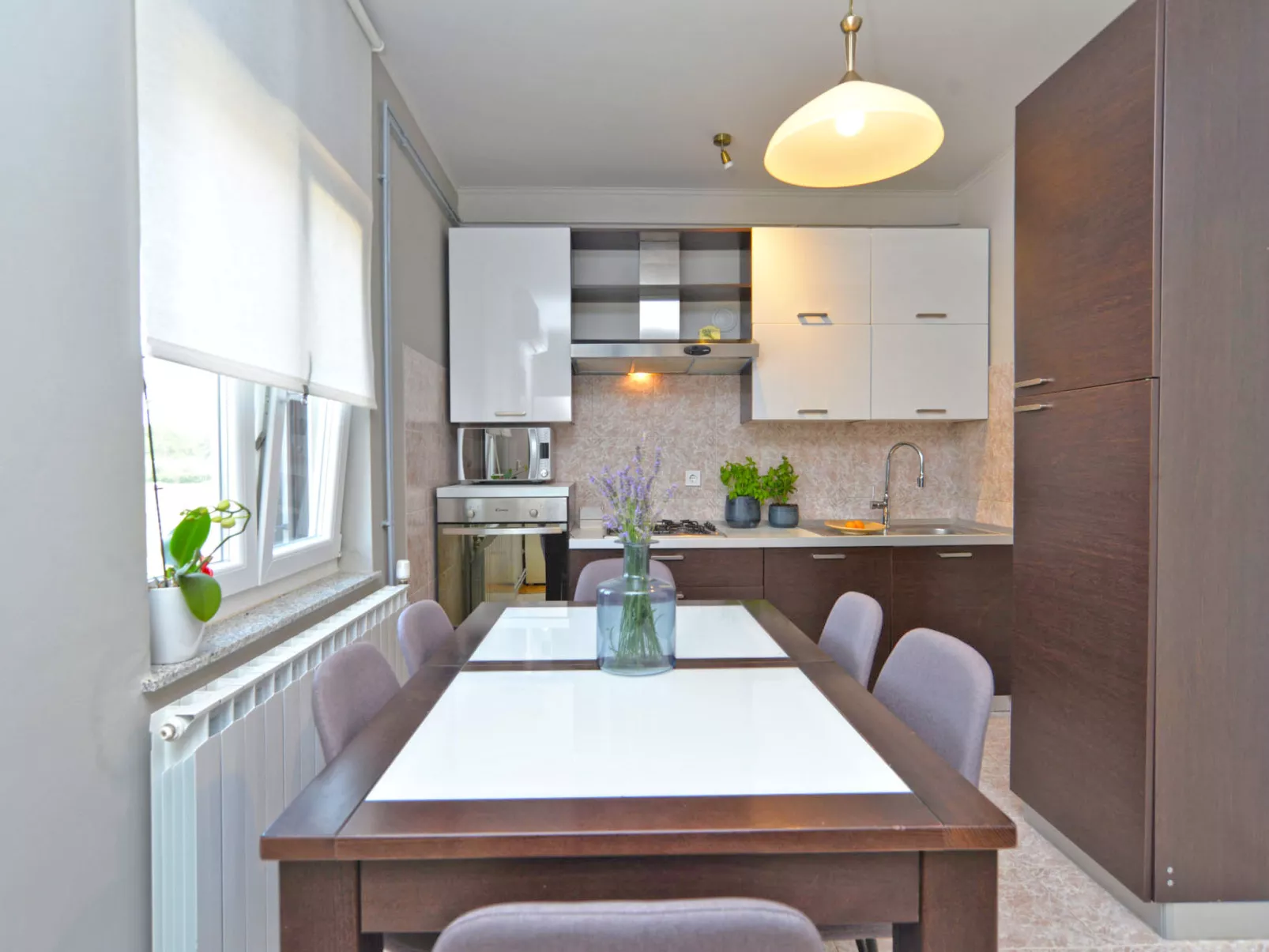 House 2174 - Drinnen