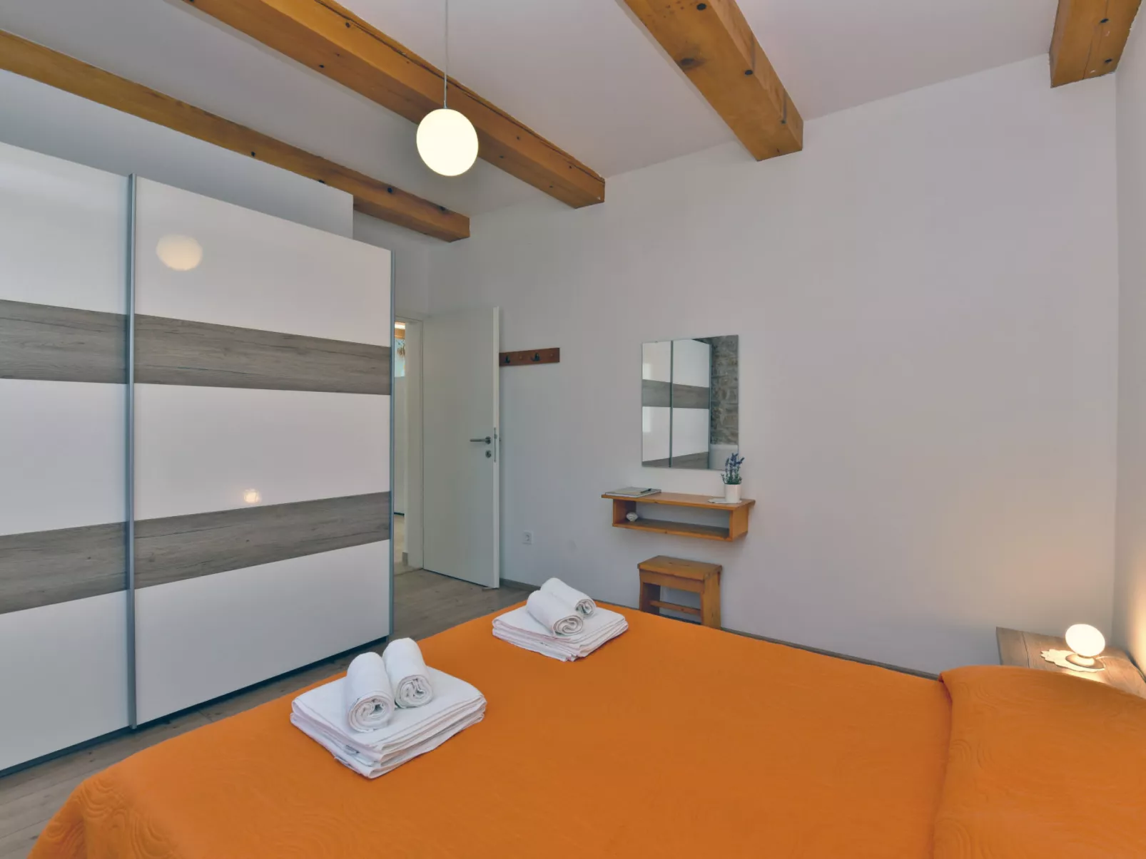 House 2176 - Dedans