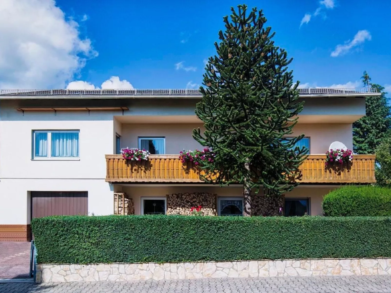 Große Wohnung in Mensfelden mit Großem Balkon - Inside