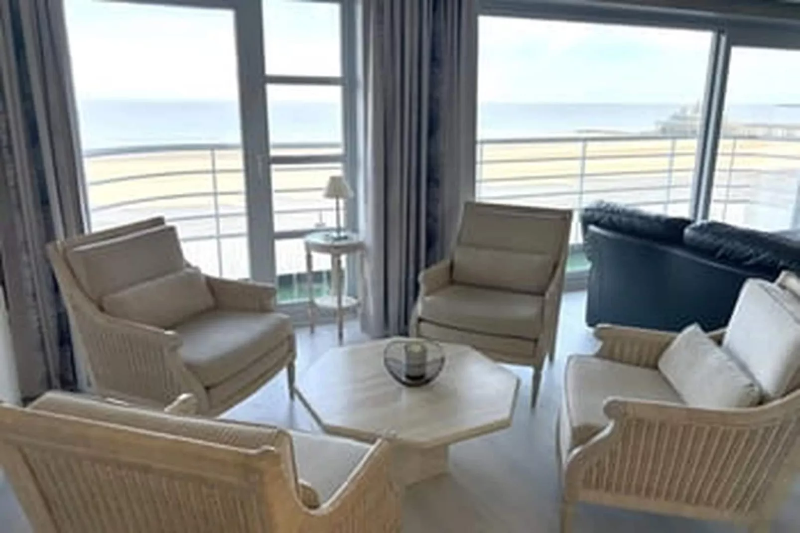 SEAFLOWER 5 - Living room