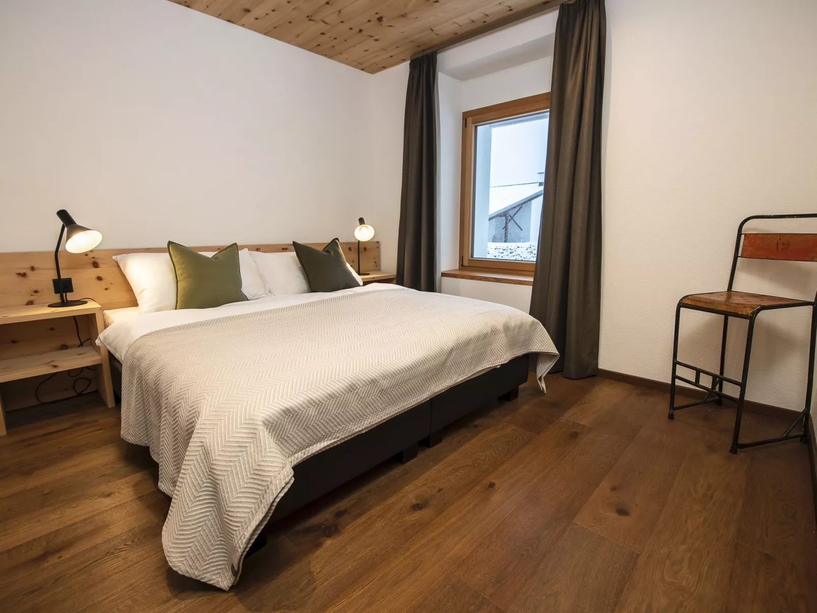 Flem Mountain Lodge, (Flims Waldhaus). Moderne neue 4.5 Ferienwohnung - Drinnen