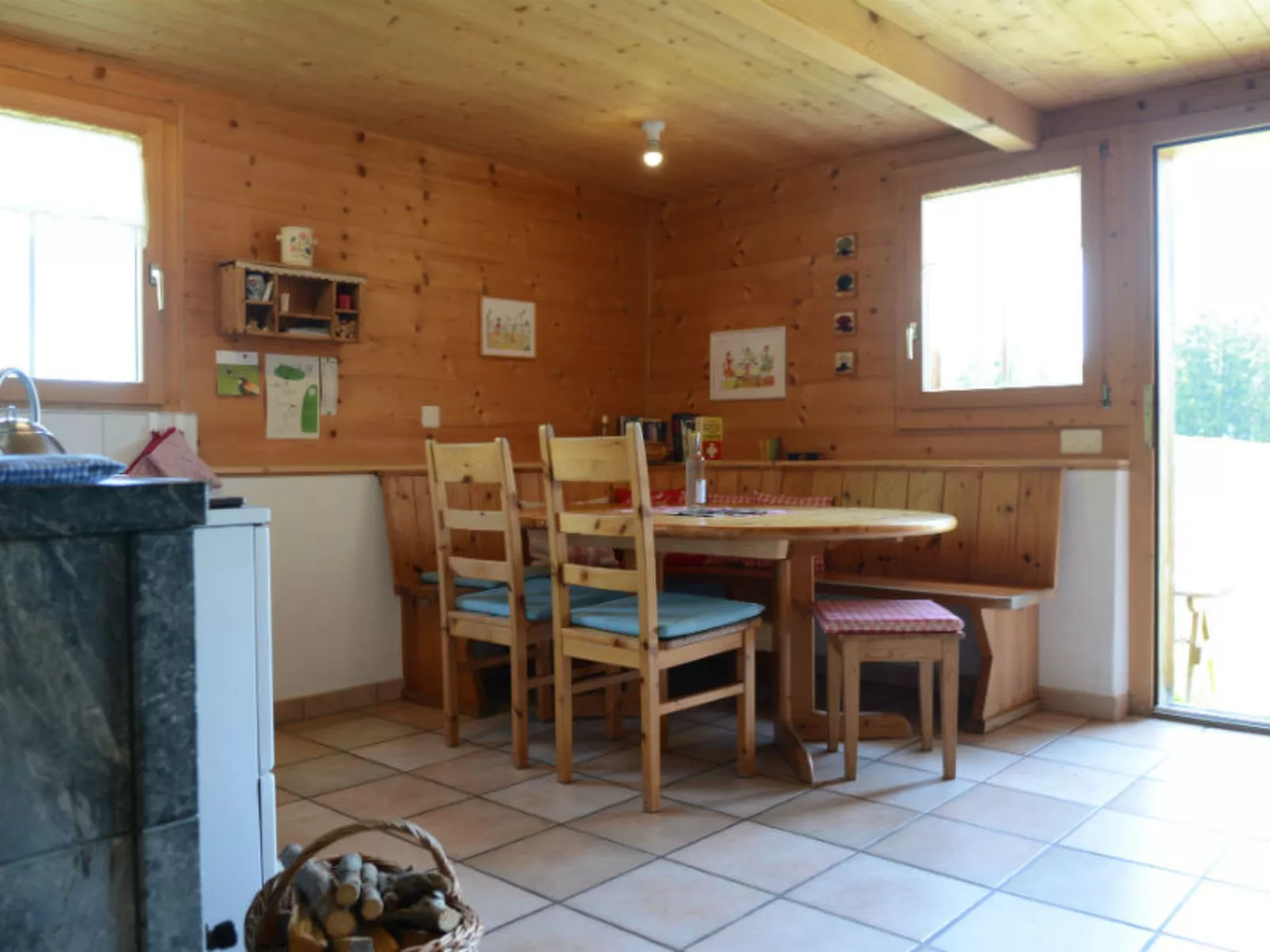 Maiensäss Plumarscha Friberg, Brigels, (Breil/Brigels). - Inside