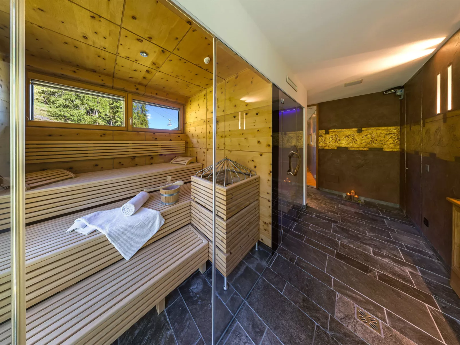 Alpinlodge & spa*****, (Samnaun-Ravaisch). - Drinnen