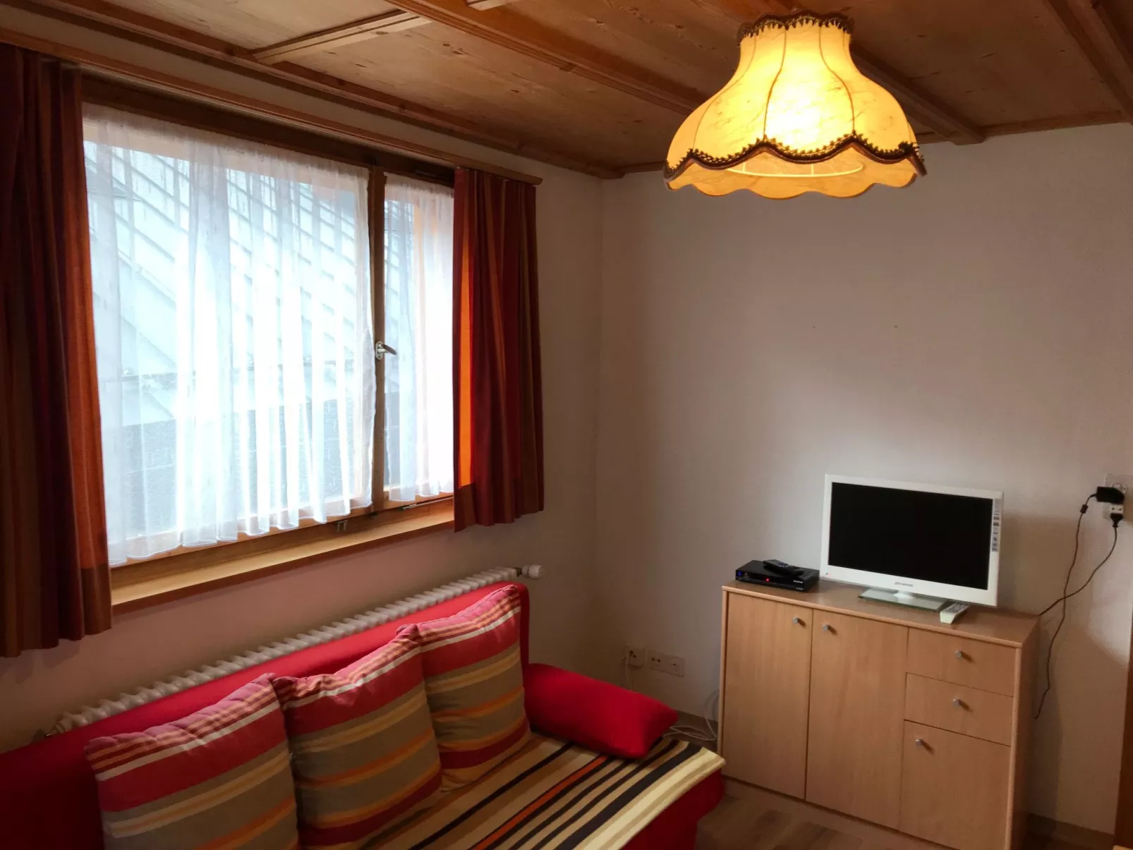 Ferienwohnungen Chasa Valär, (Scuol). - Drinnen