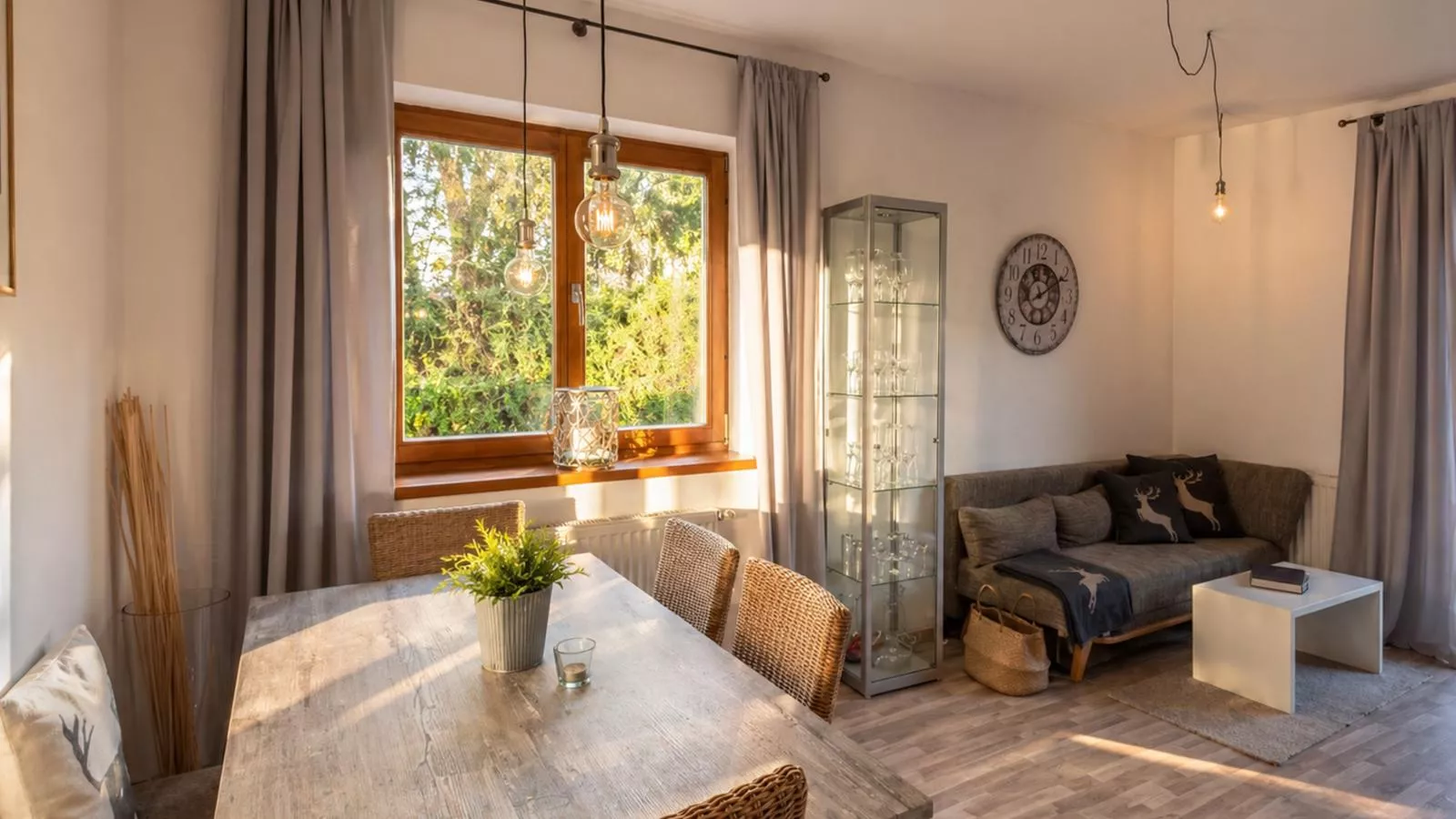 Ferienwohnung Feichten - Esszimmer