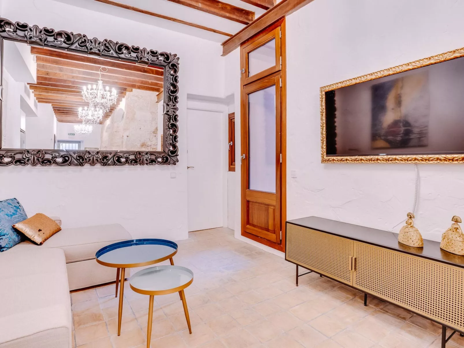 VINTAGE PALMA PALACE (INTERIOR) TI/200 - Inside